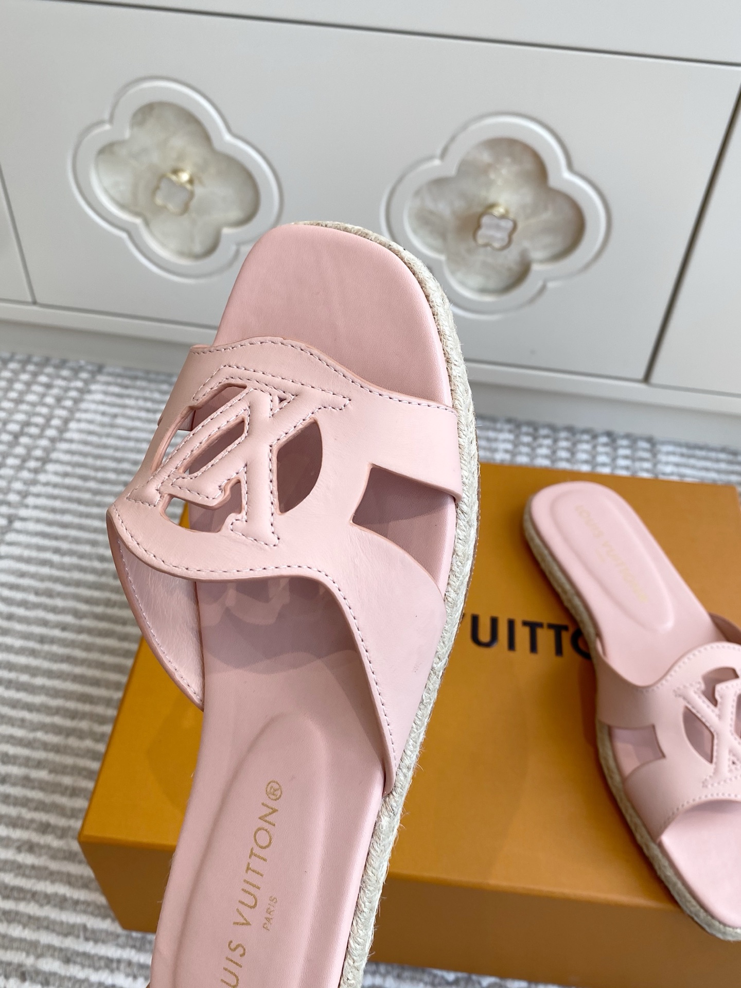 루이비통 신발 129159 Louis Vuitton Shoes 썸네일 이미지