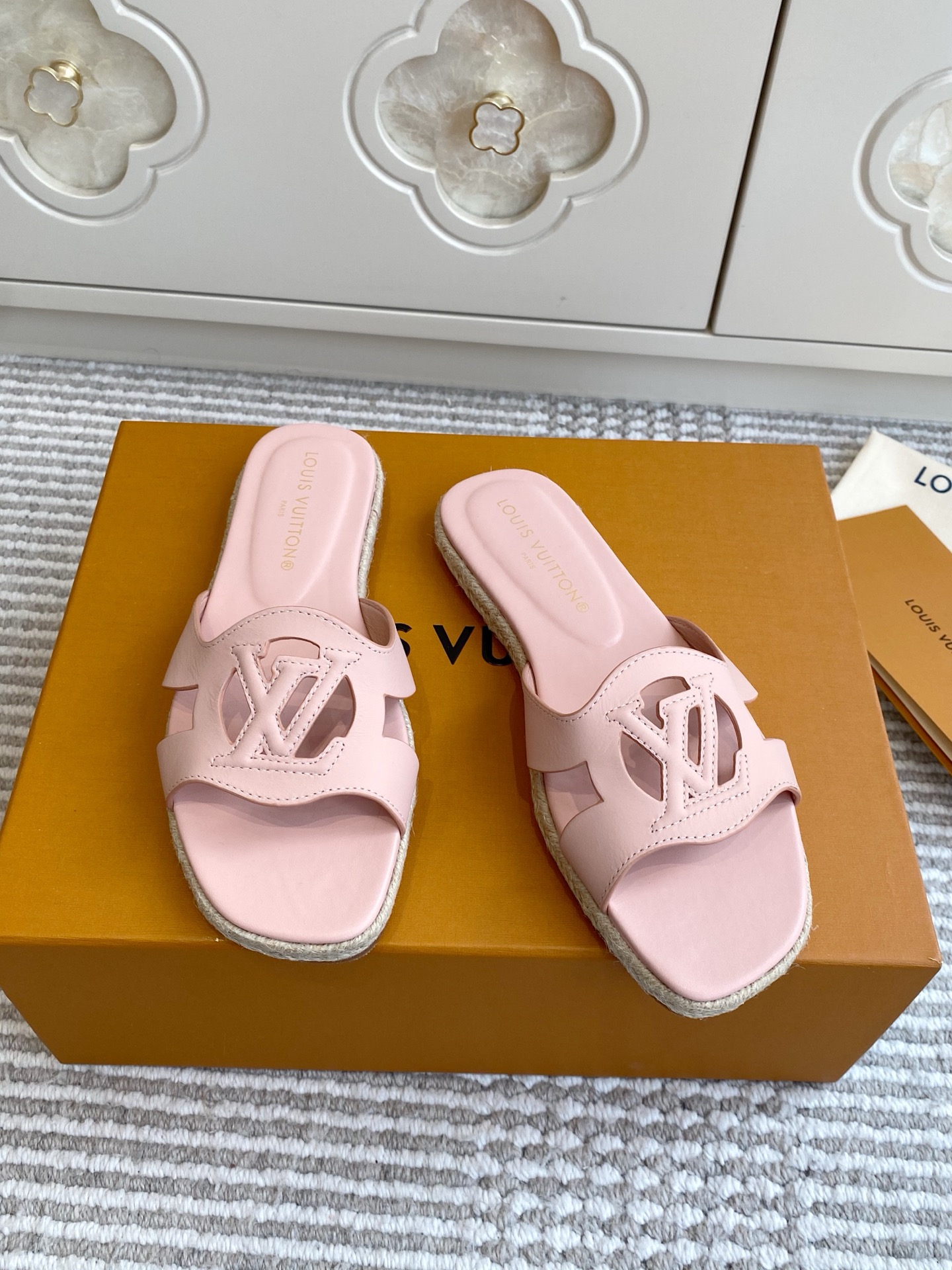 루이비통 신발 129159 Louis Vuitton Shoes 썸네일 이미지