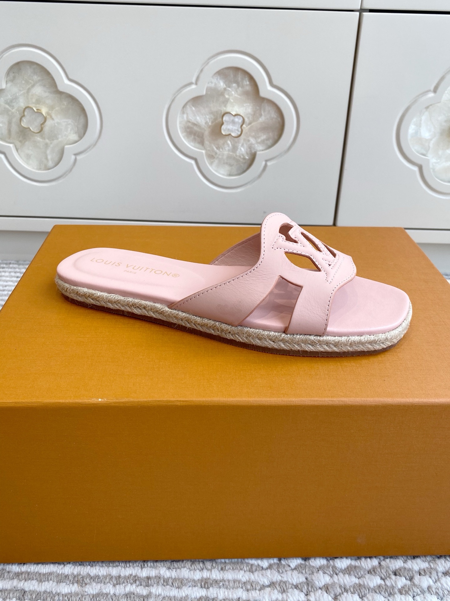 루이비통 신발 129159 Louis Vuitton Shoes 썸네일 이미지