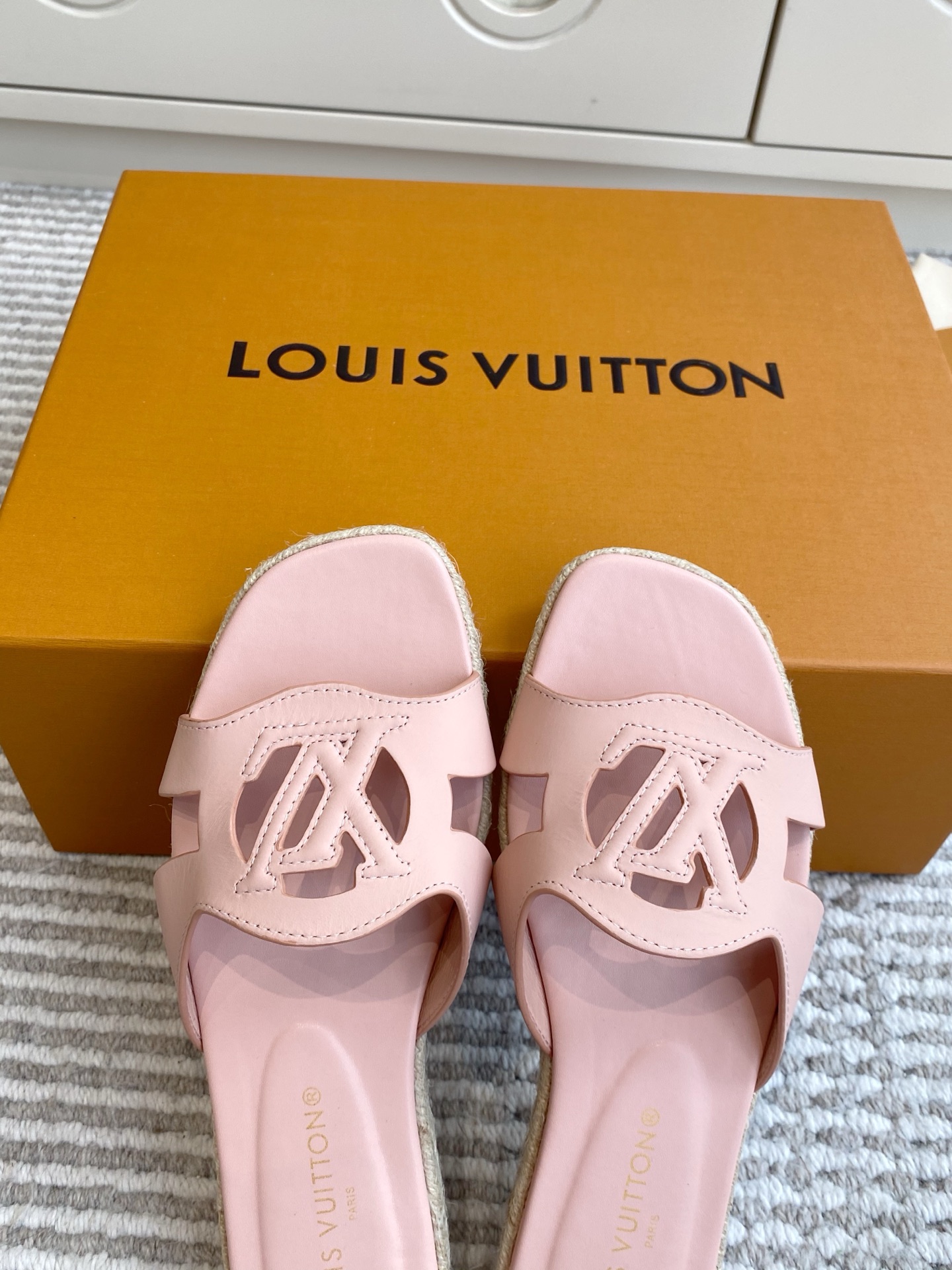 루이비통 신발 129159 Louis Vuitton Shoes 썸네일 이미지