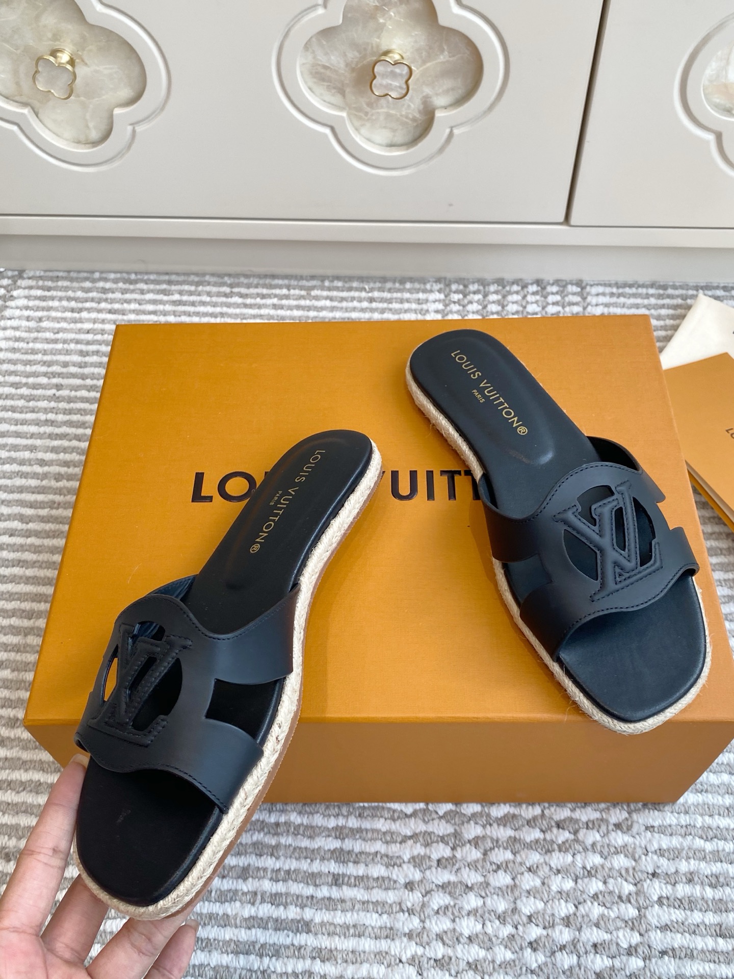 루이비통 신발 129157 Louis Vuitton Shoes 썸네일 이미지