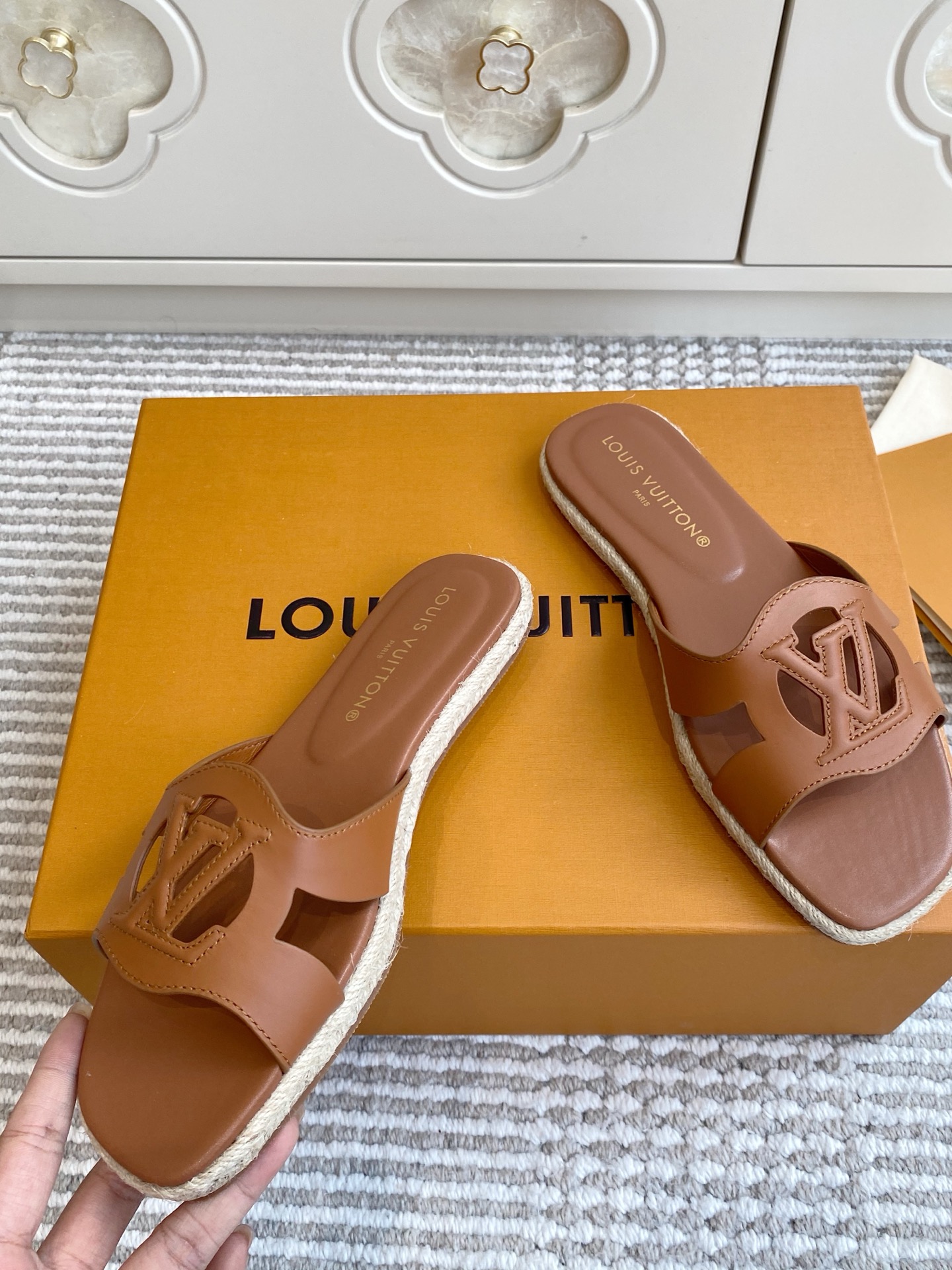 루이비통 신발 129155 Louis Vuitton Shoes 썸네일 이미지