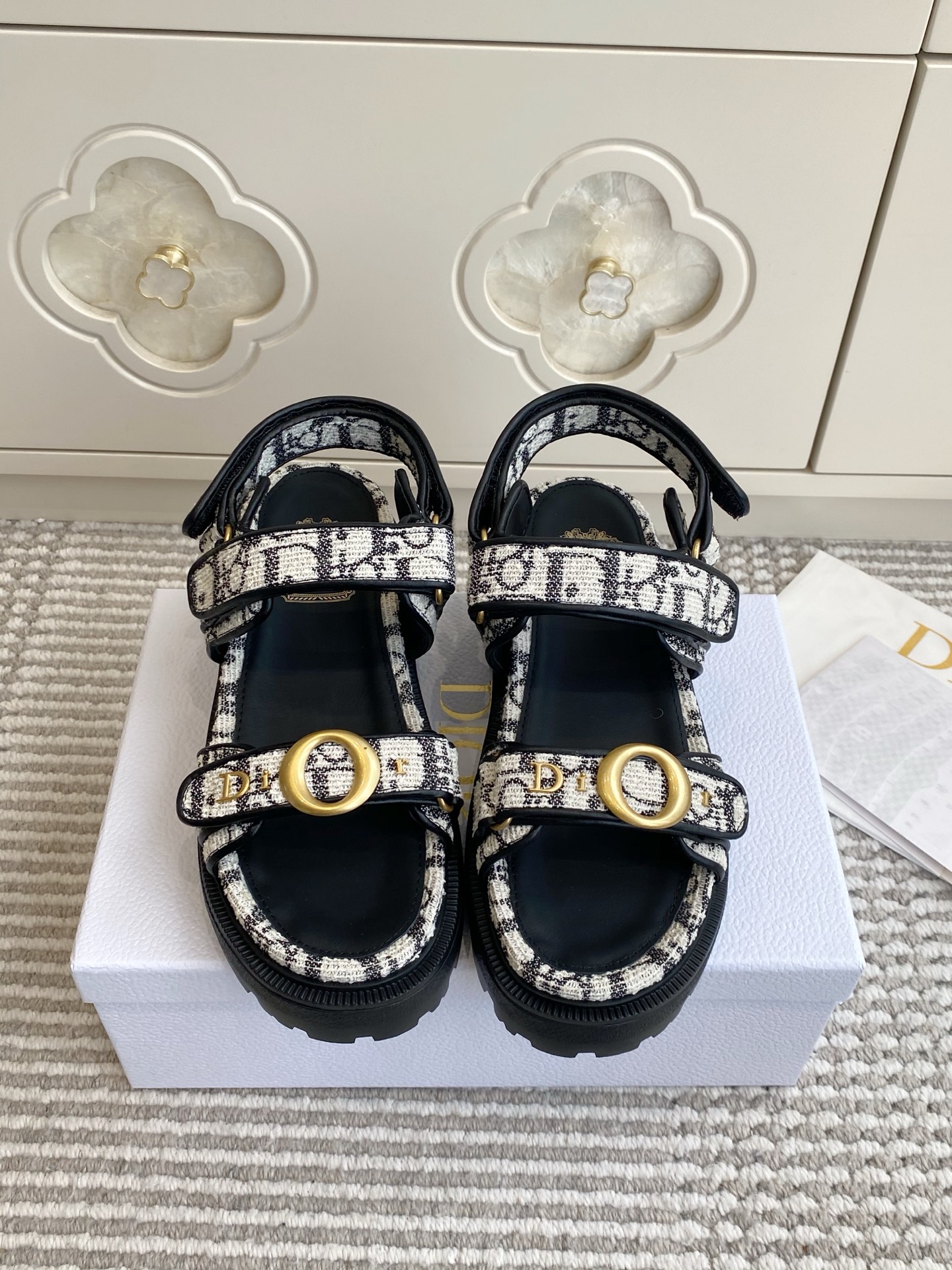디올 신발 112847 Dior Shoes