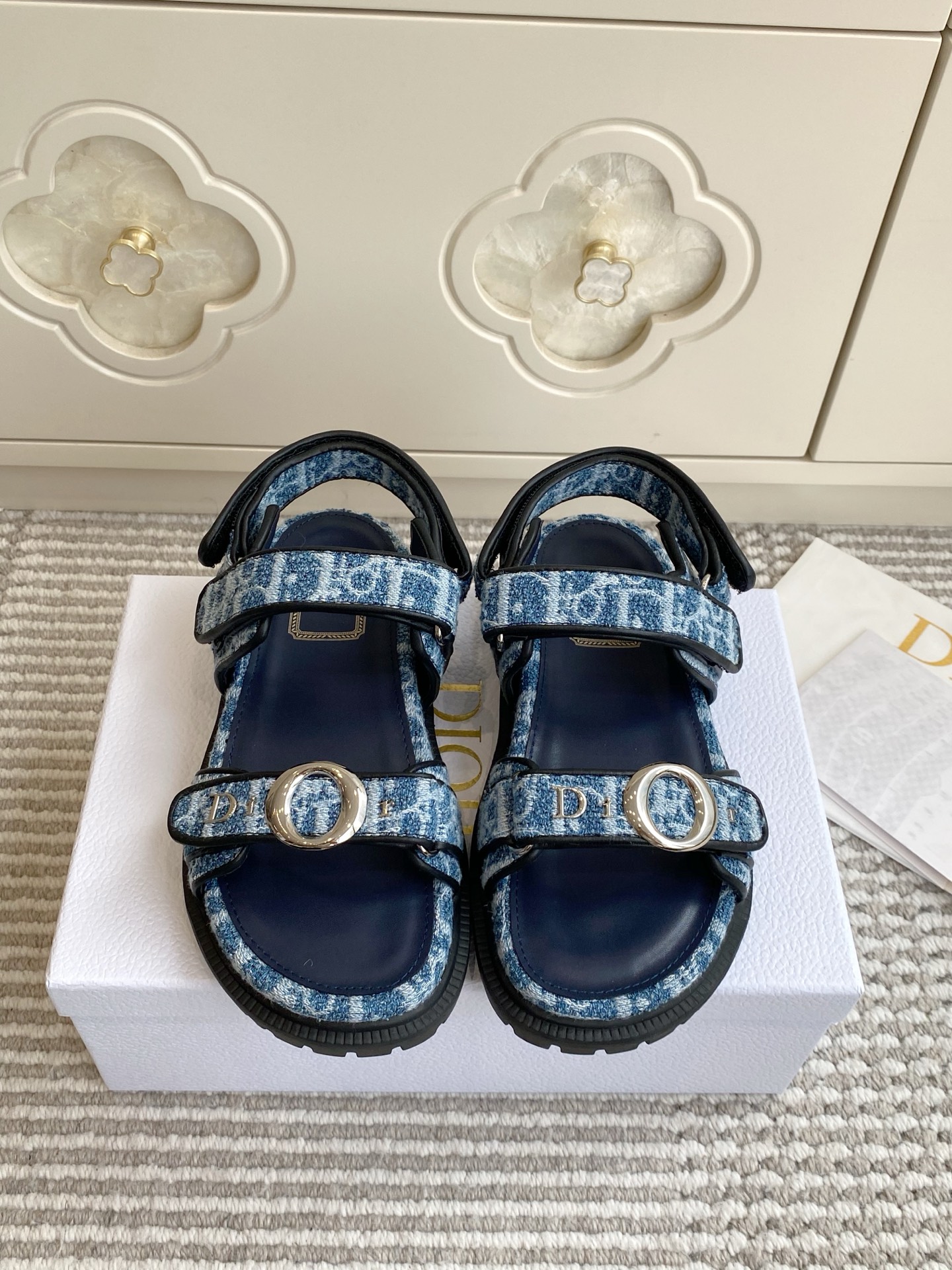 디올 신발 112845 Dior Shoes