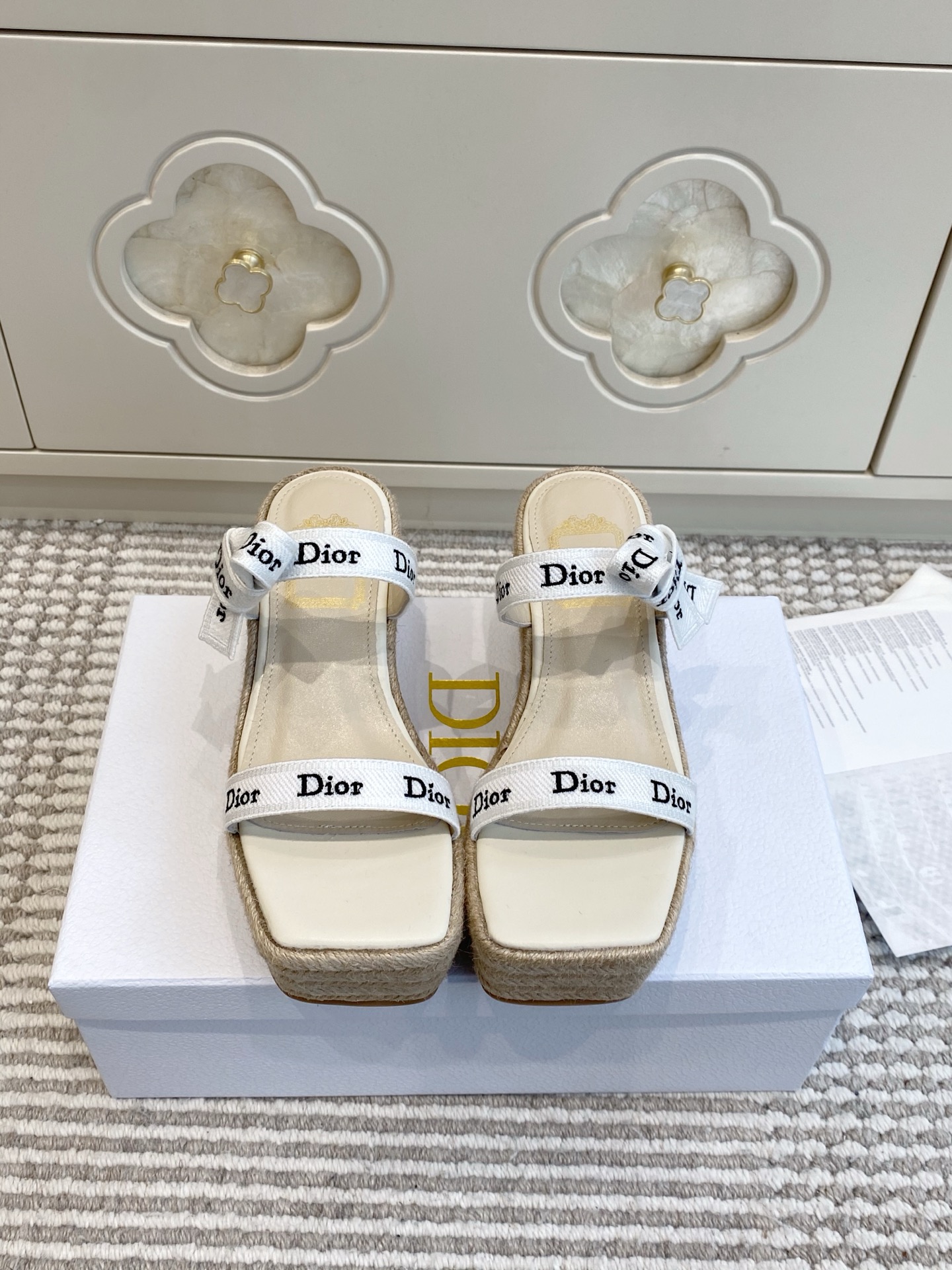 디올 신발 112784 Dior Shoes