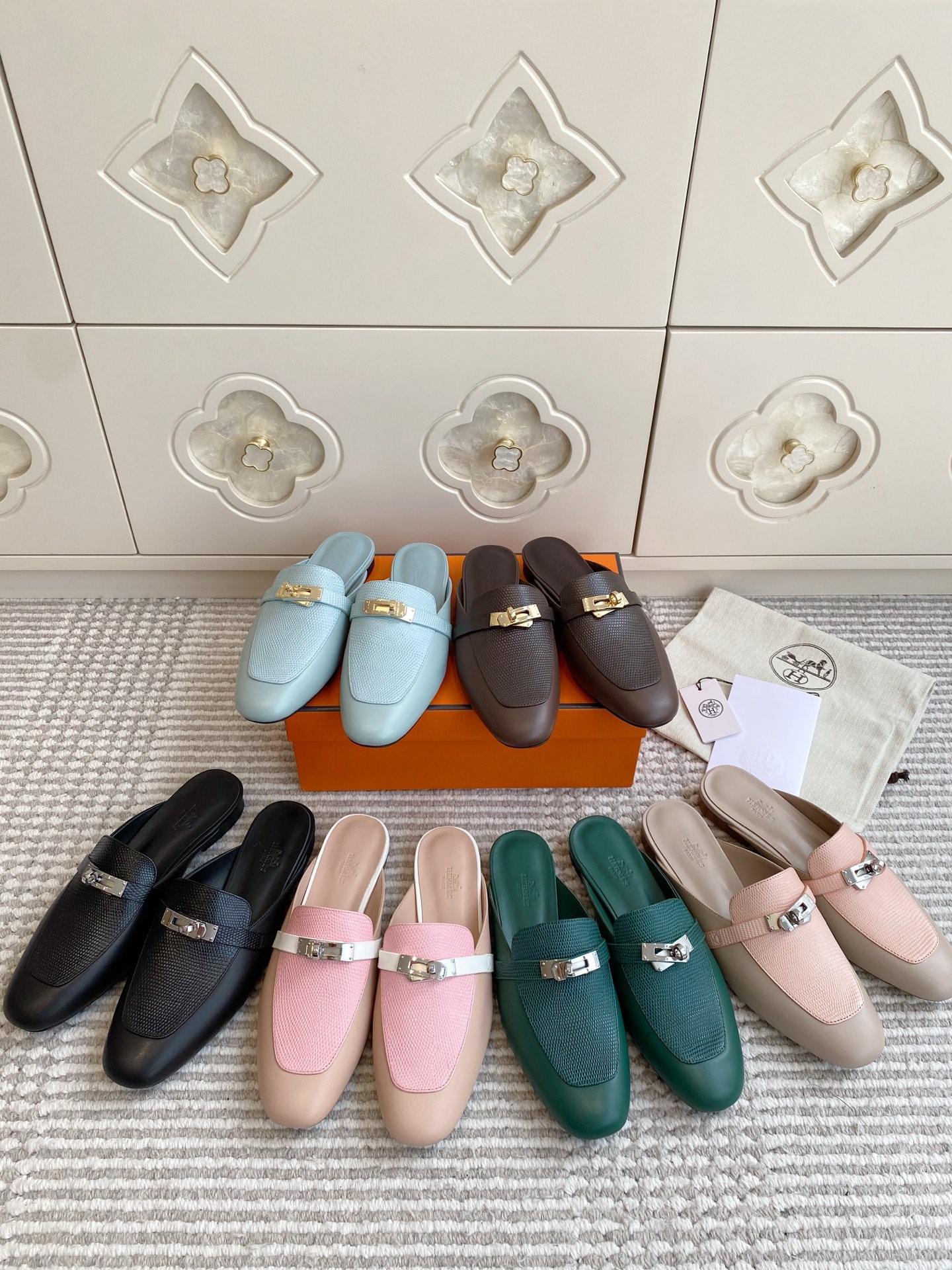 NO:923773,Hermes·kelly buckle mules slippers, half slippers, hermes, slippers19860909Hermes·kelly扣穆勒拖鞋,半拖,hermes,slippers,Women's Shoes