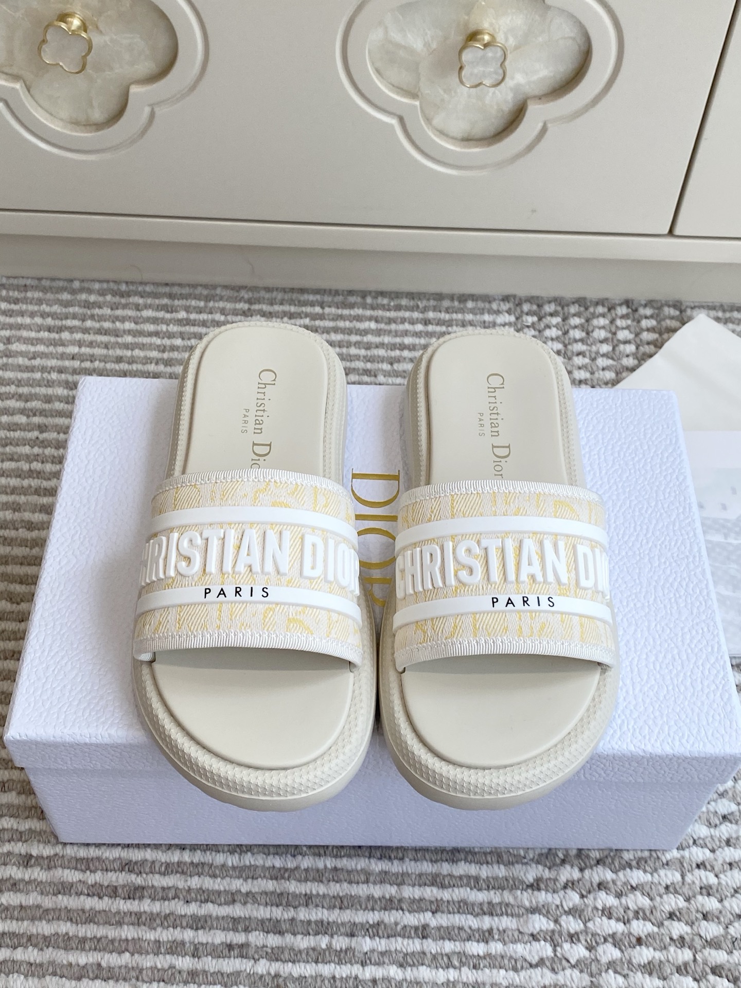 디올 신발 115381 Dior Shoes