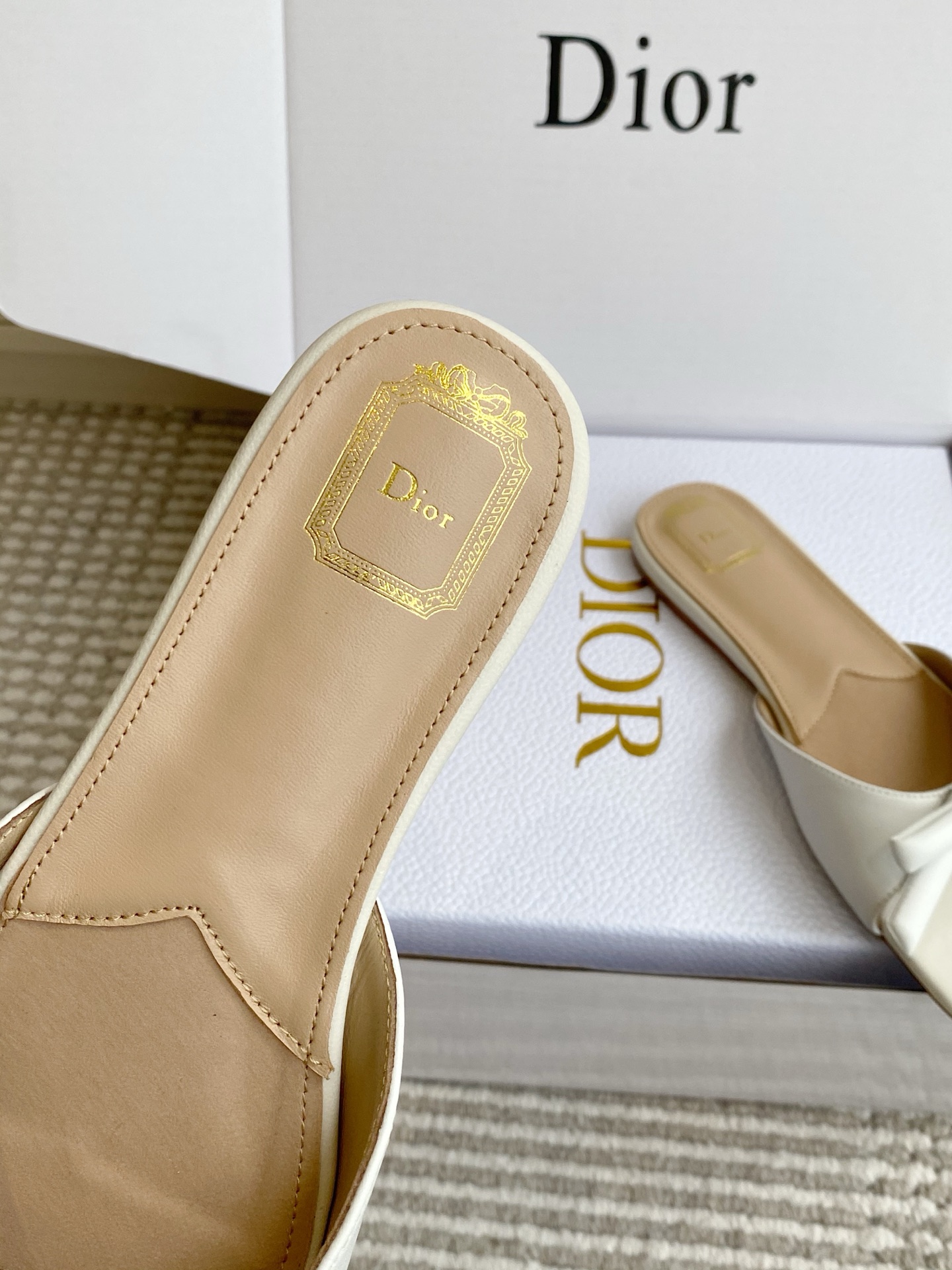 디올 신발 129095 Dior Shoes 썸네일 이미지