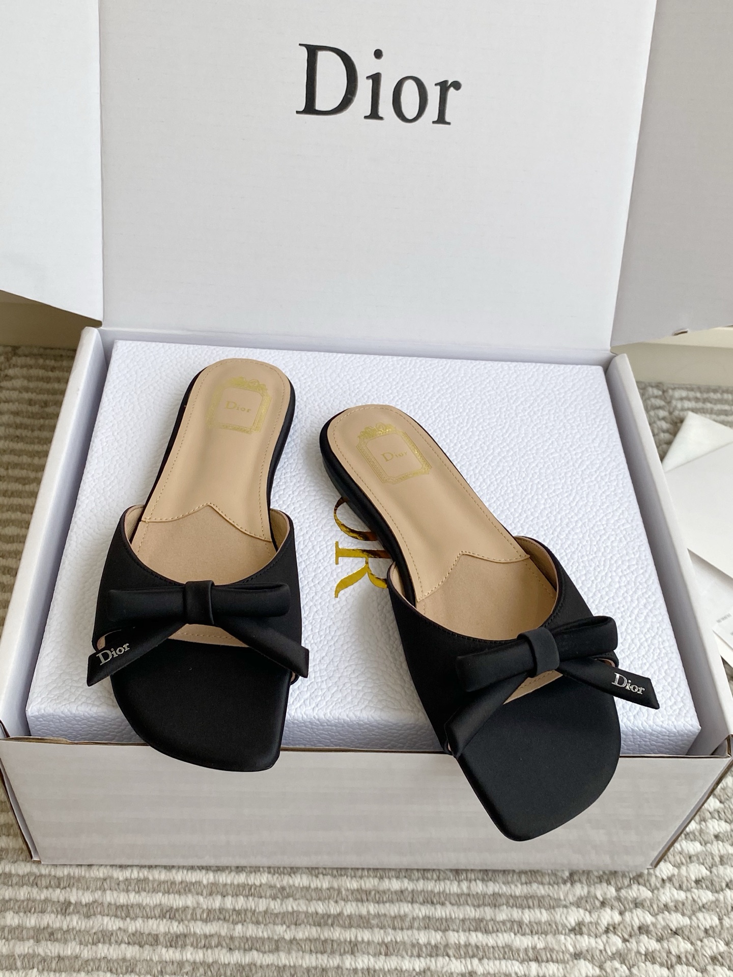 디올 신발 129092 Dior Shoes 썸네일 이미지