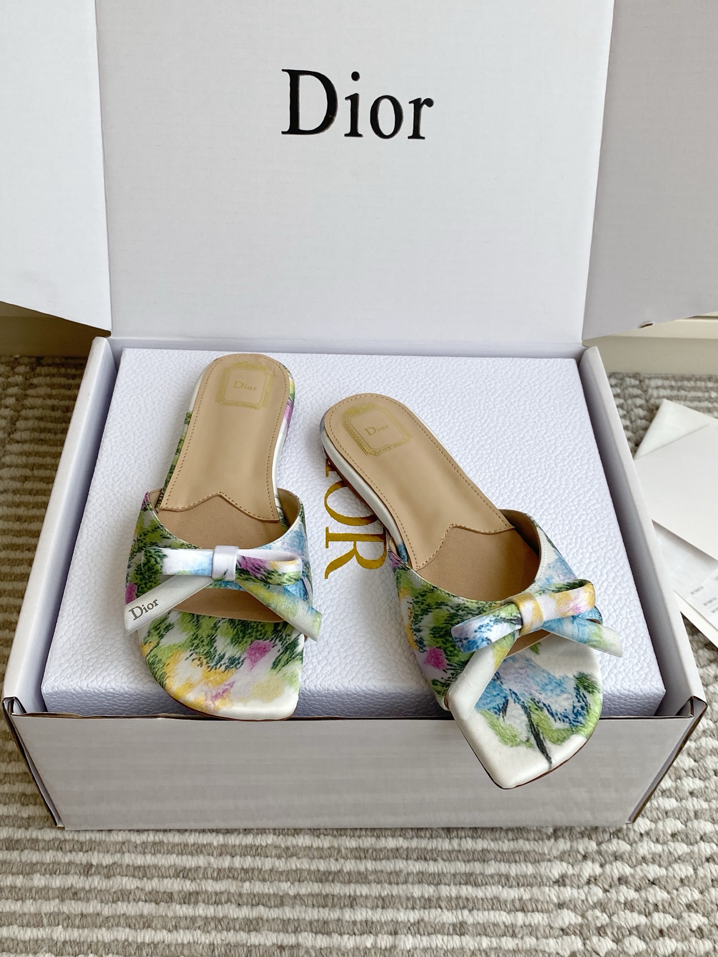 디올 신발 129091 Dior Shoes 썸네일 이미지