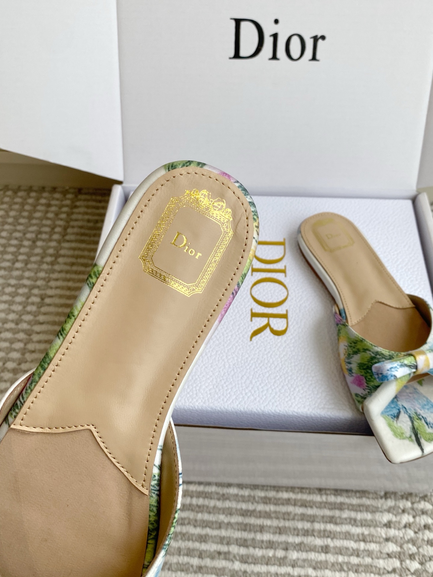 디올 신발 129091 Dior Shoes 썸네일 이미지