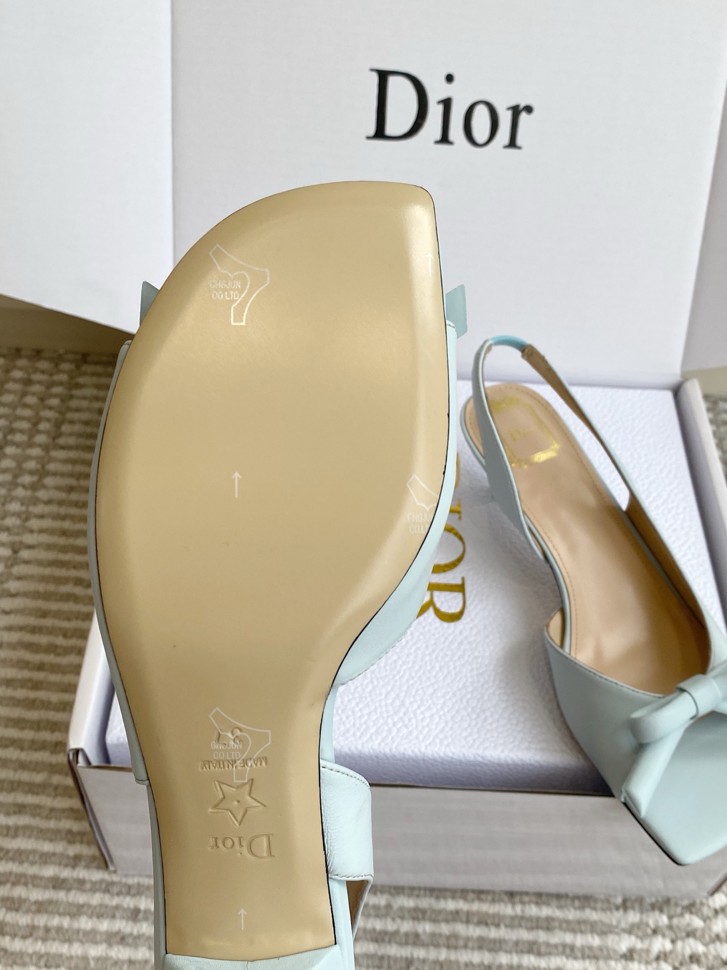 디올 신발 129087 Dior Shoes 썸네일 이미지
