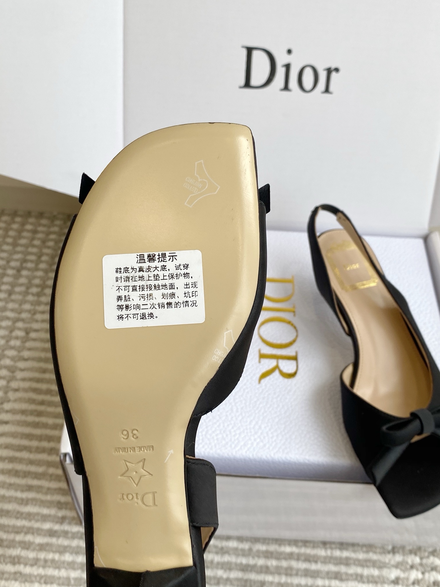 디올 신발 129085 Dior Shoes 썸네일 이미지