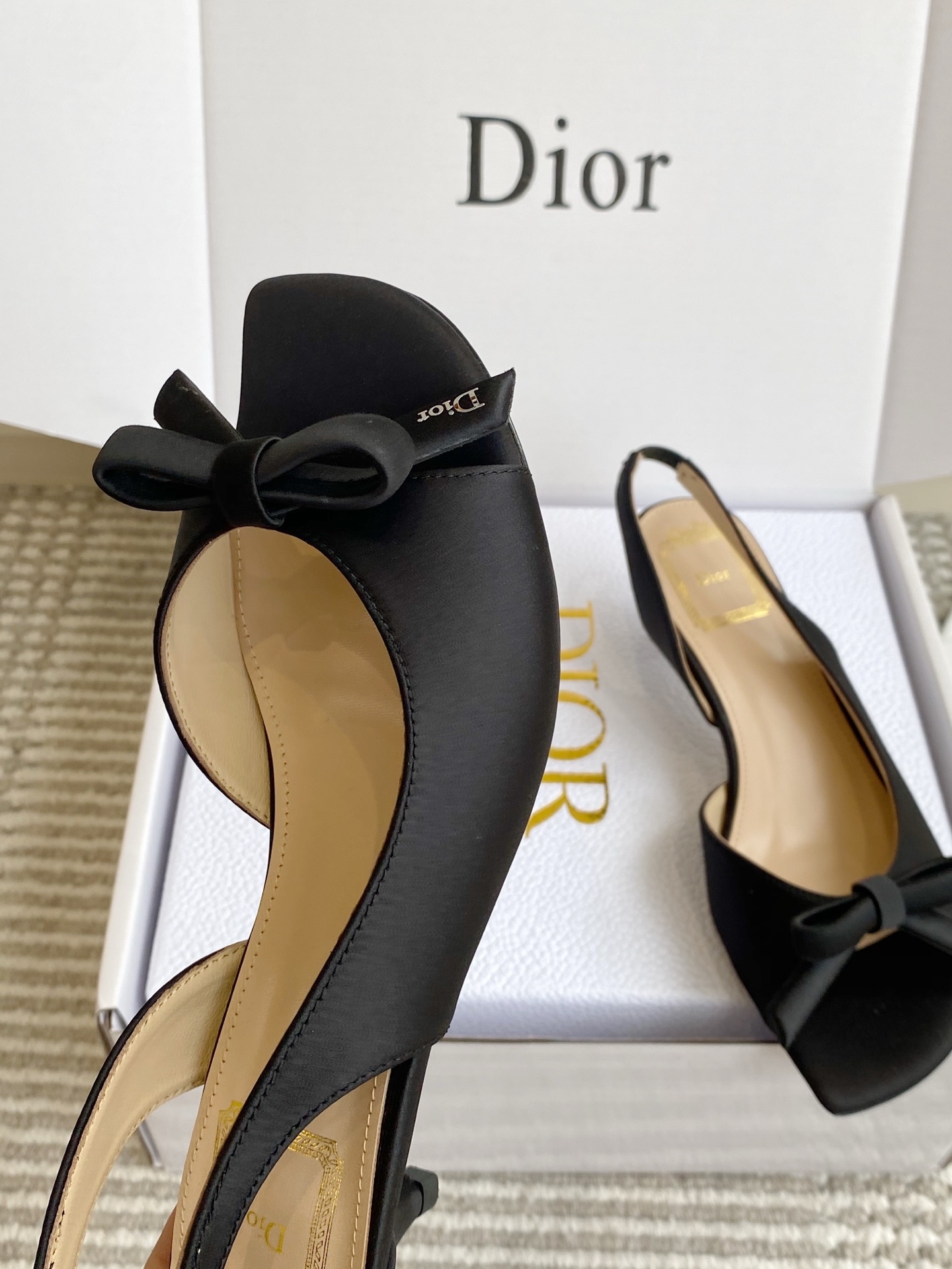 디올 신발 129085 Dior Shoes 썸네일 이미지