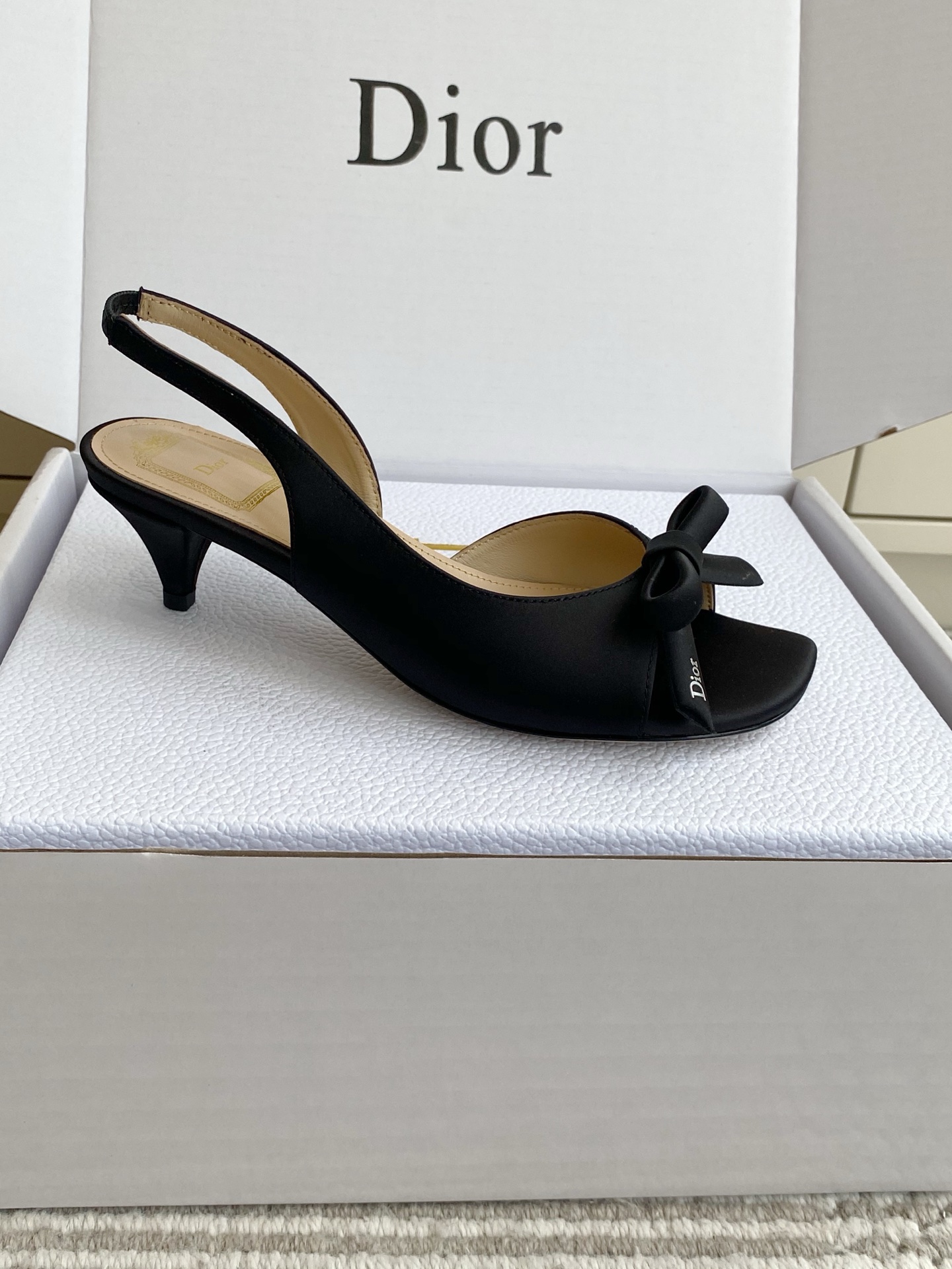 디올 신발 129085 Dior Shoes 썸네일 이미지