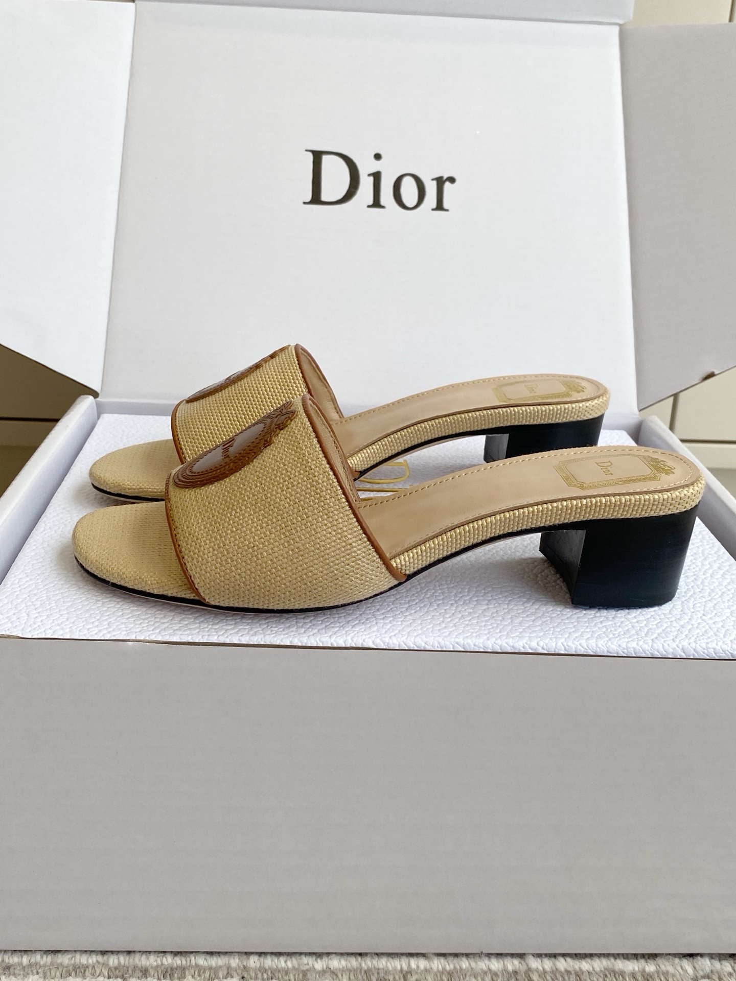 디올 신발 129082 Dior Shoes 썸네일 이미지