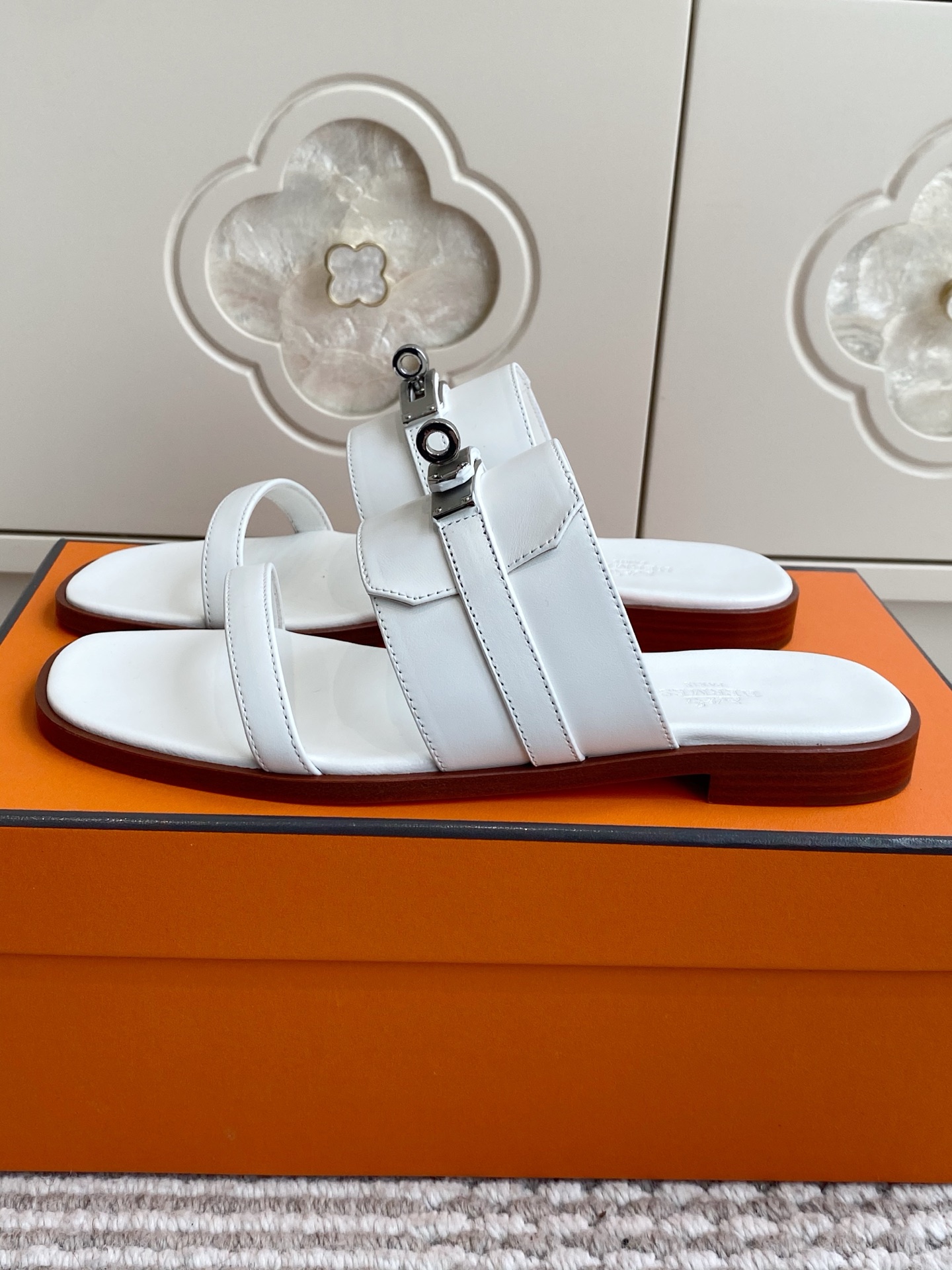 에르메스 신발 129107 Hermes Shoes 썸네일 이미지
