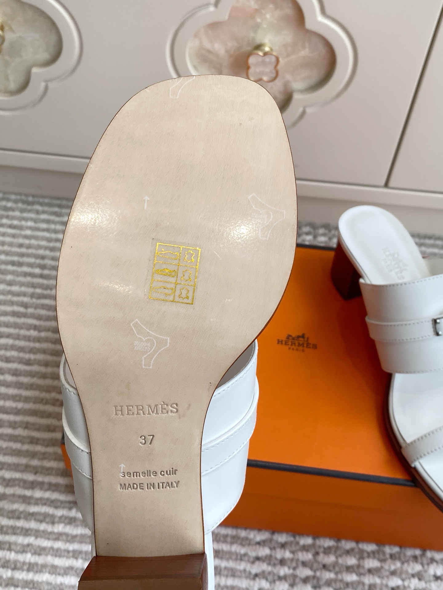 에르메스 신발 129106 Hermes Shoes 썸네일 이미지