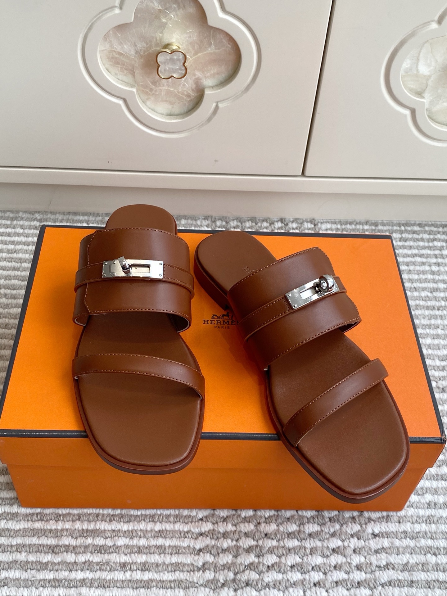 에르메스 신발 129105 Hermes Shoes 썸네일 이미지
