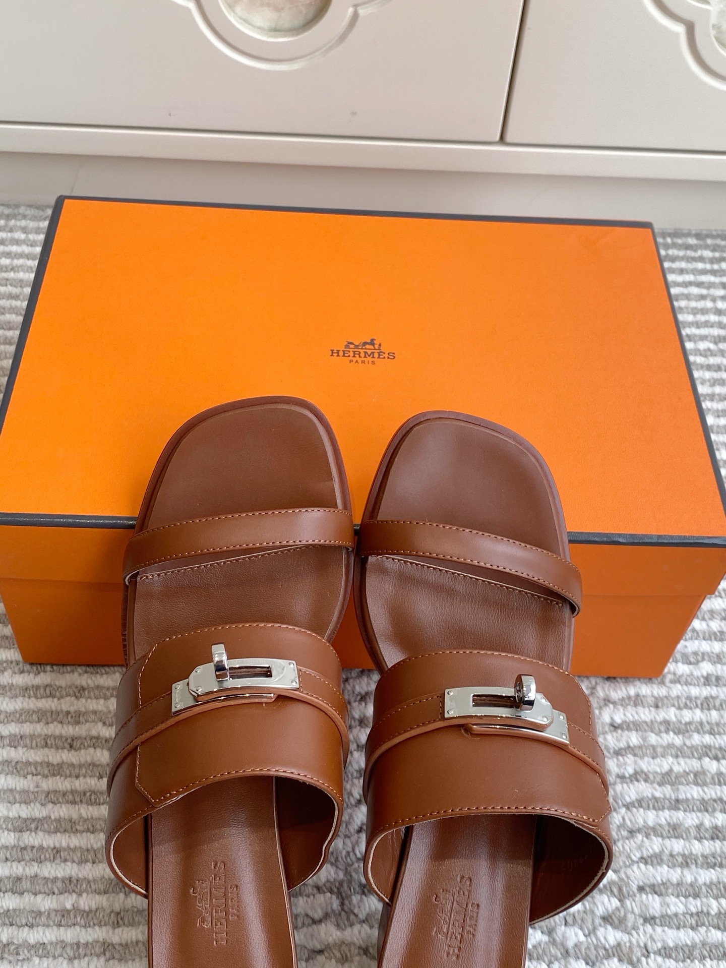 에르메스 신발 129104 Hermes Shoes 썸네일 이미지