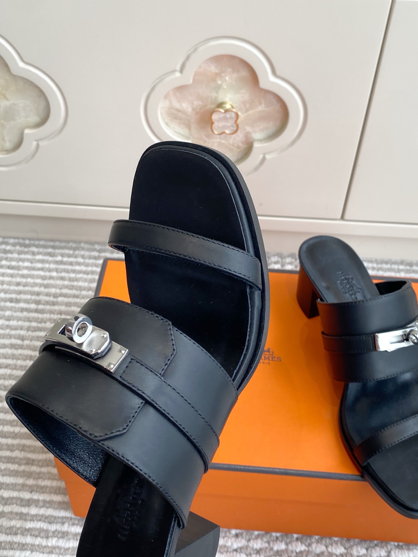 에르메스 신발 129102 Hermes Shoes 썸네일 이미지