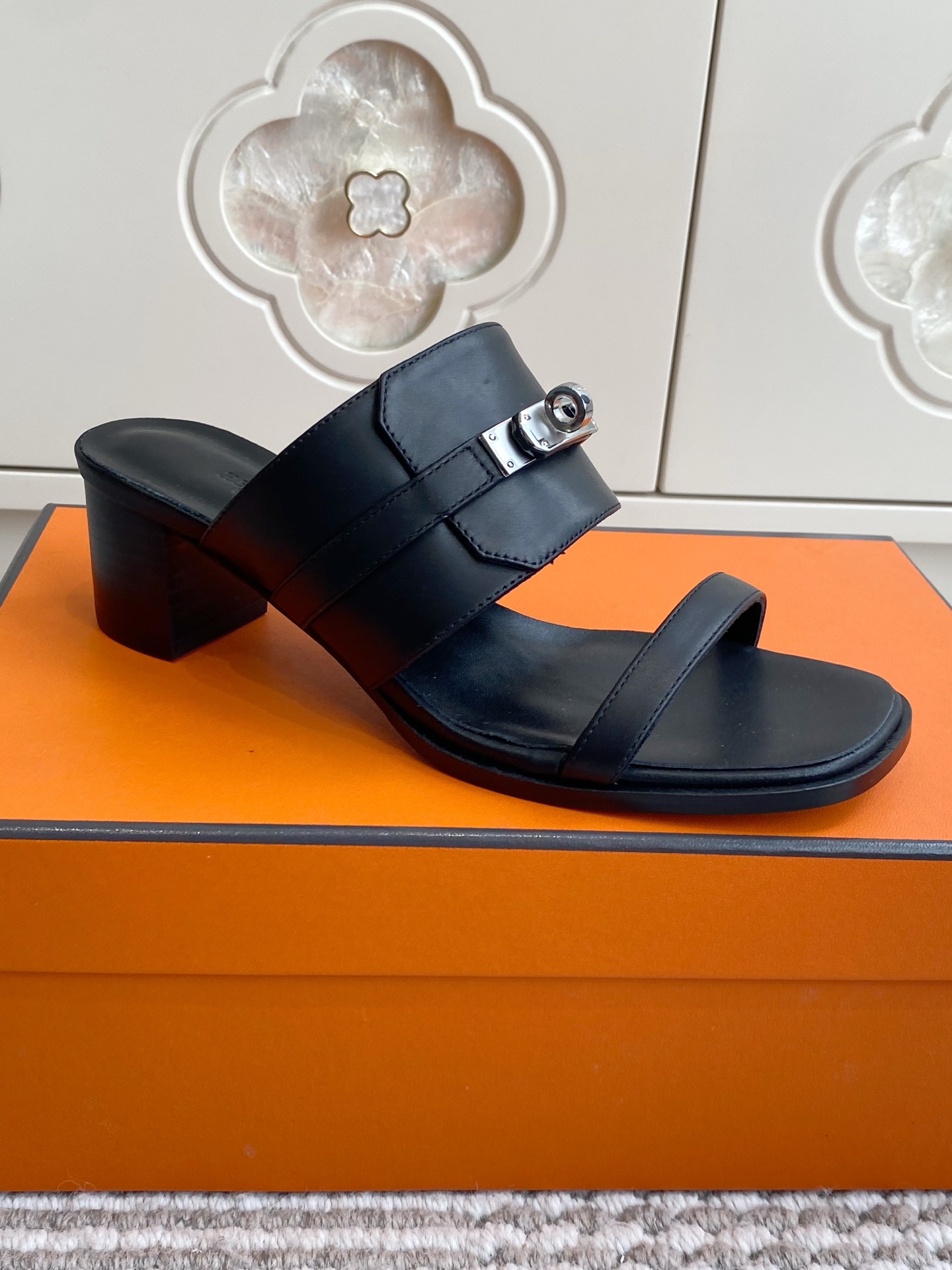 에르메스 신발 129102 Hermes Shoes 썸네일 이미지