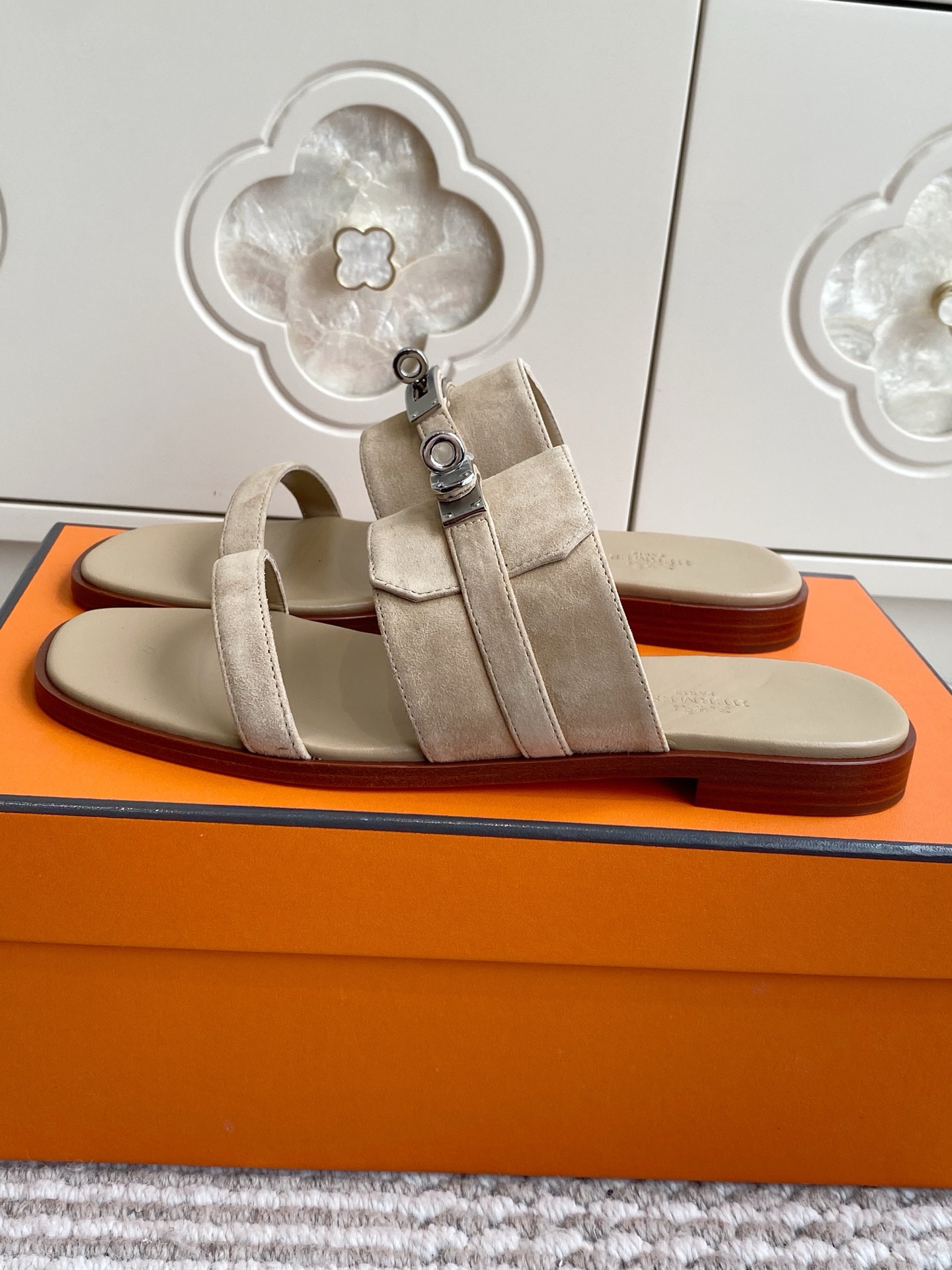 에르메스 신발 129101 Hermes Shoes 썸네일 이미지