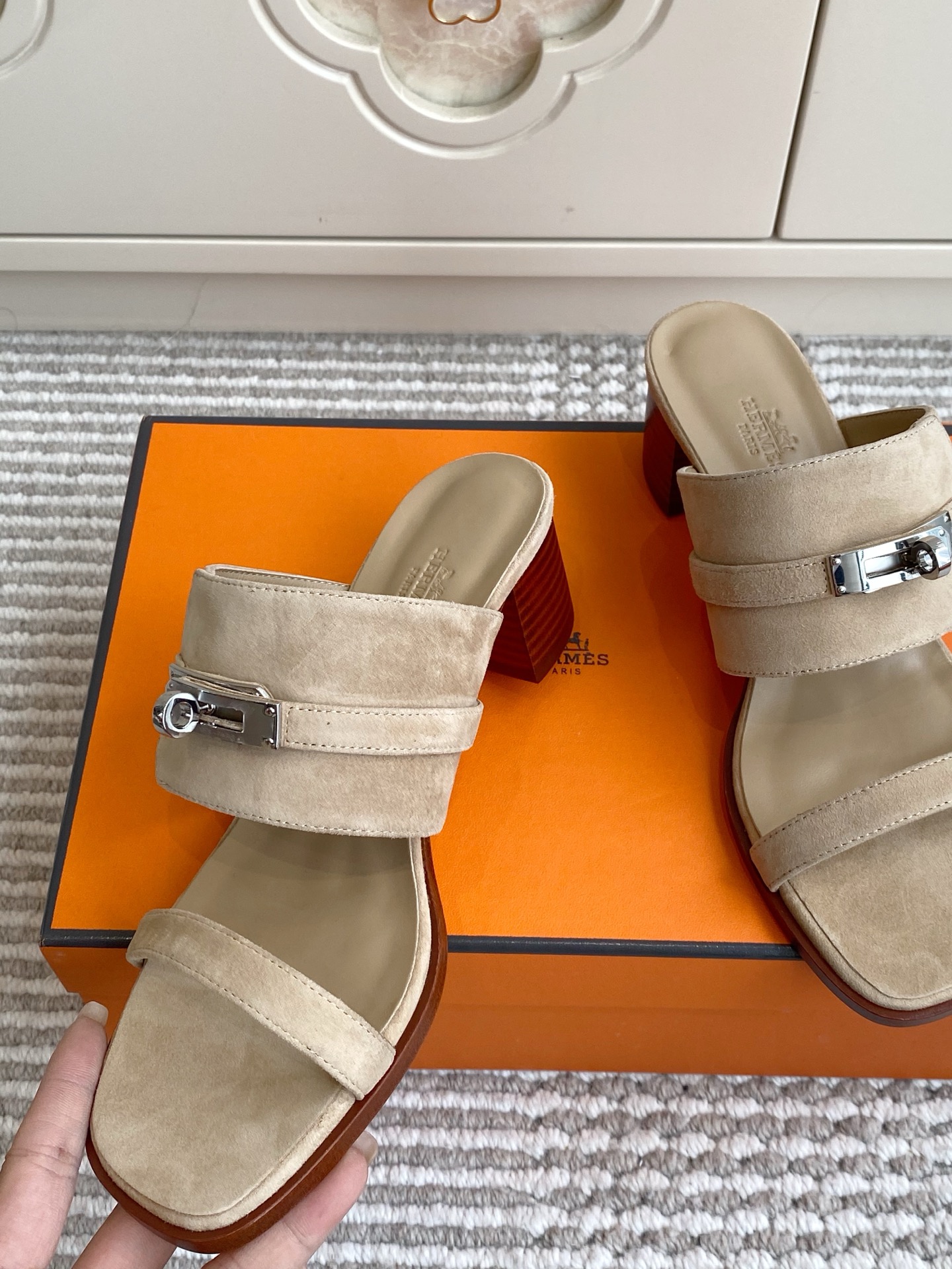 에르메스 신발 129100 Hermes Shoes 썸네일 이미지