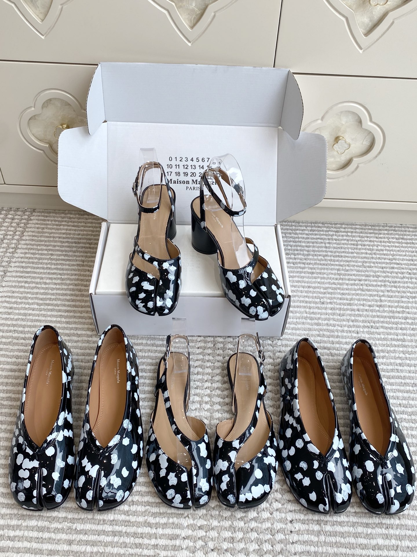 NO:923439,MM6 Margiela Tabi split-toe series, split-toe shoes, masion margiela, masion margiela19860909MM6 马吉拉·Tabi分趾系列,分趾鞋,masion margiela,masion margiela,Women's Shoes
