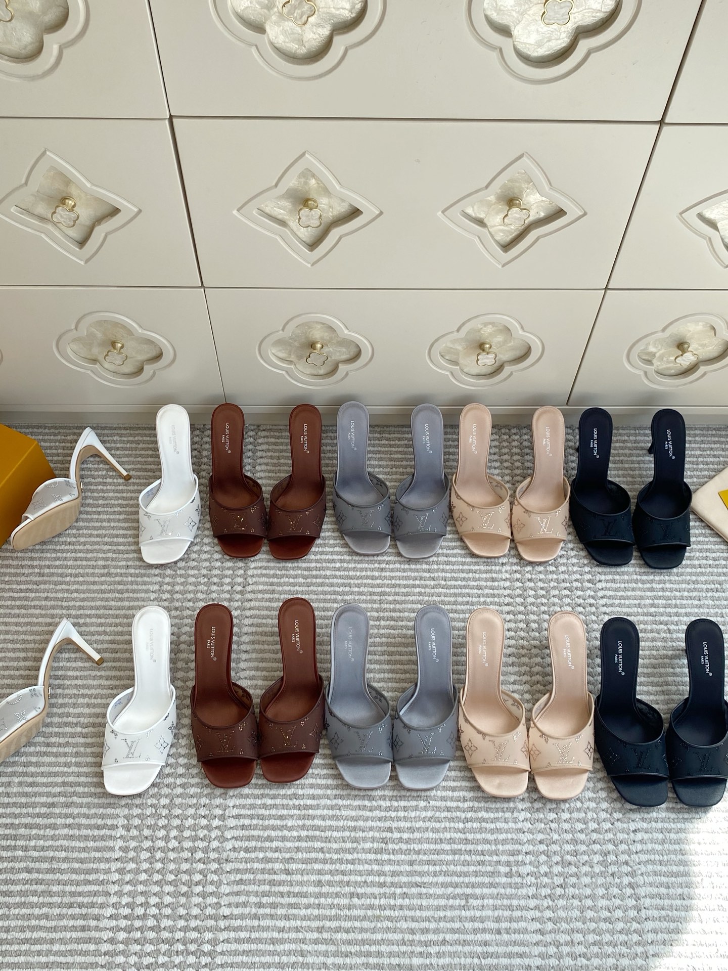 NO:923370,LV·Gala mesh rhinestone sandals, high heels slippers, louis vuitton, high heels, slippers19860909LV·Gala网纱一字水钻凉拖,高跟鞋拖鞋,louis vuitton,high heels,slippers,Women's Shoes