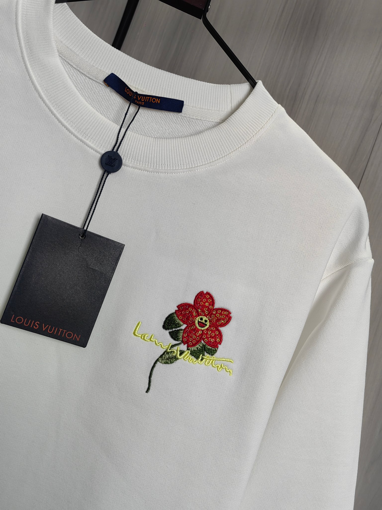 LV 円领卫衣 - 420克精棉素材・男女共用・前绣花デザイン