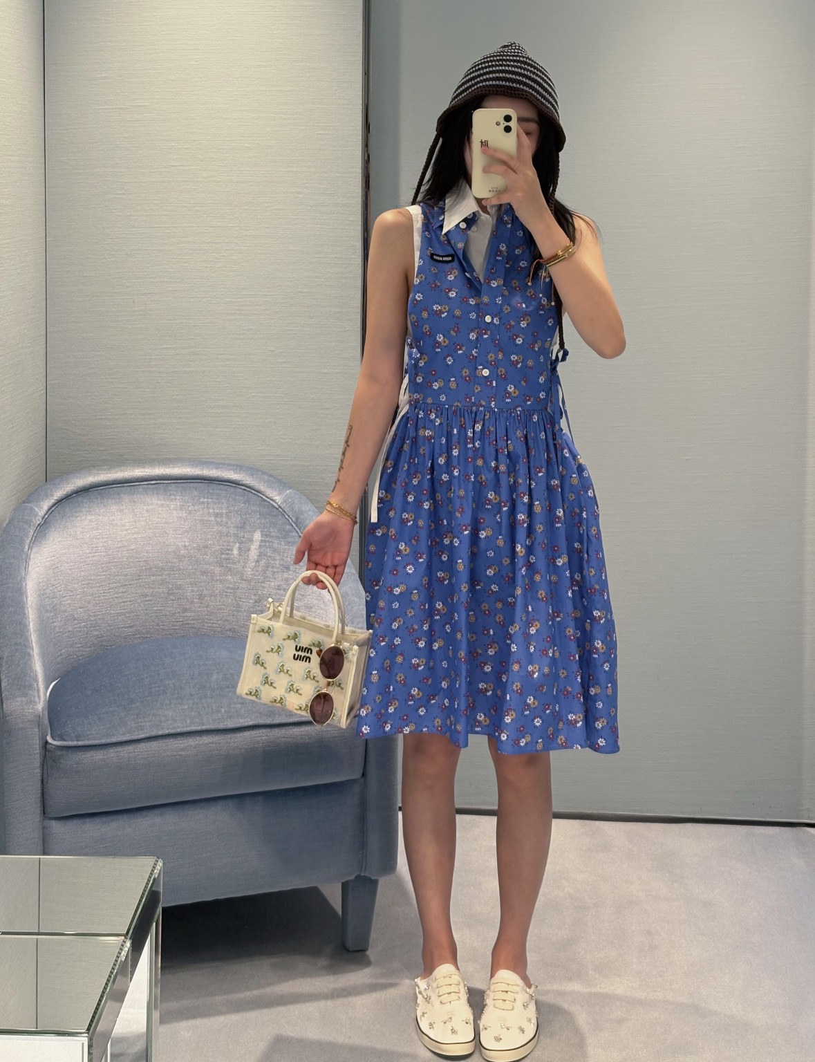NO:839011,,,19860909,,,Women's clothing