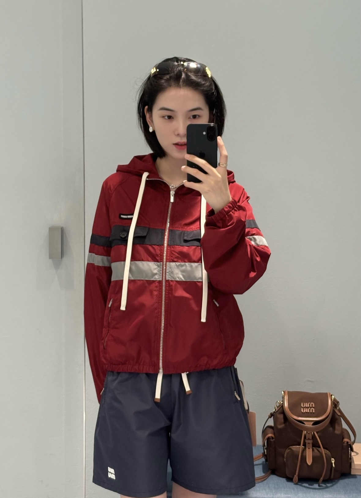 미우미우 네이비 나일론 반바지 상세 이미지 3