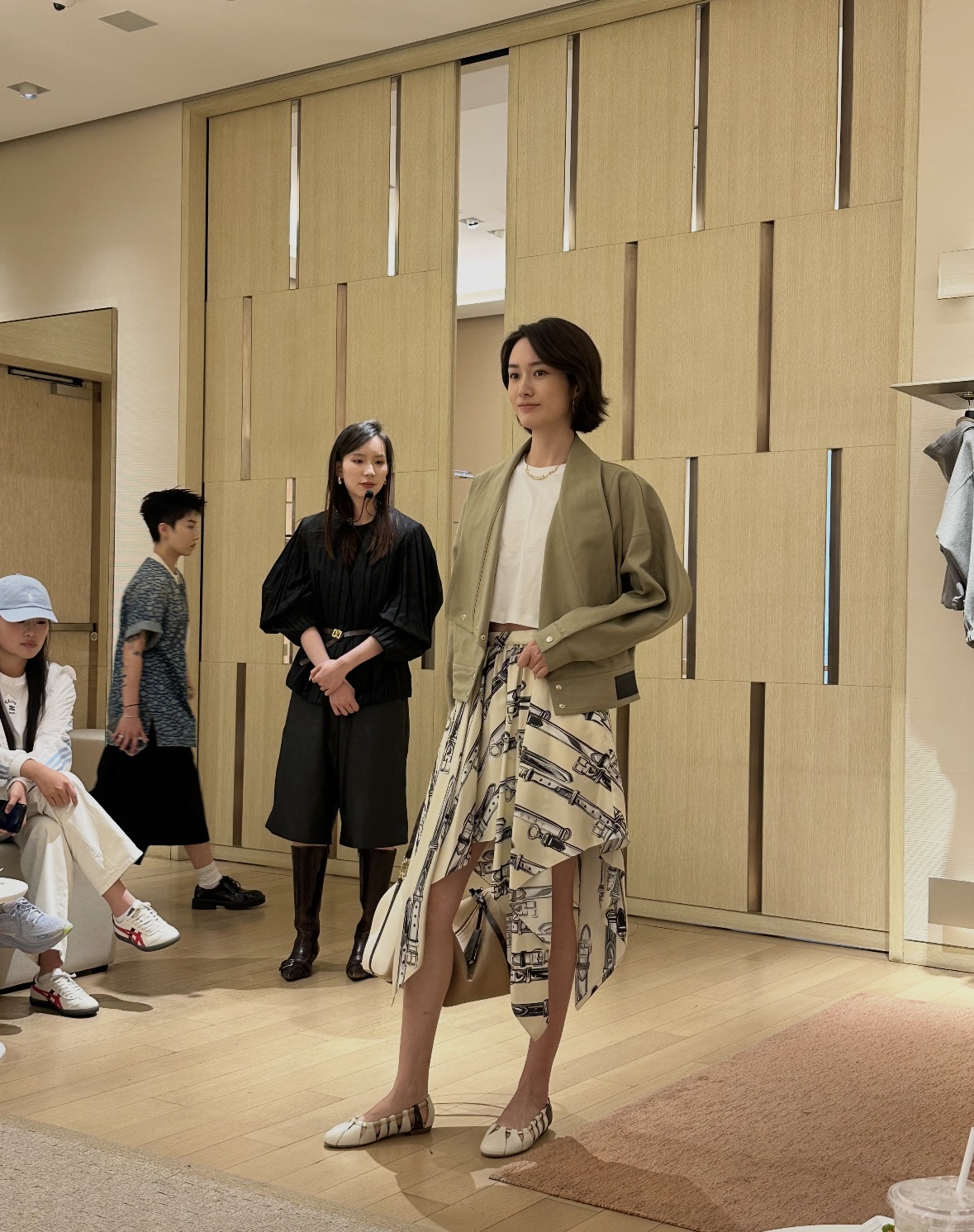 루이비통 여성 스커트 132105 Louis Vuitton Skirt 썸네일 이미지
