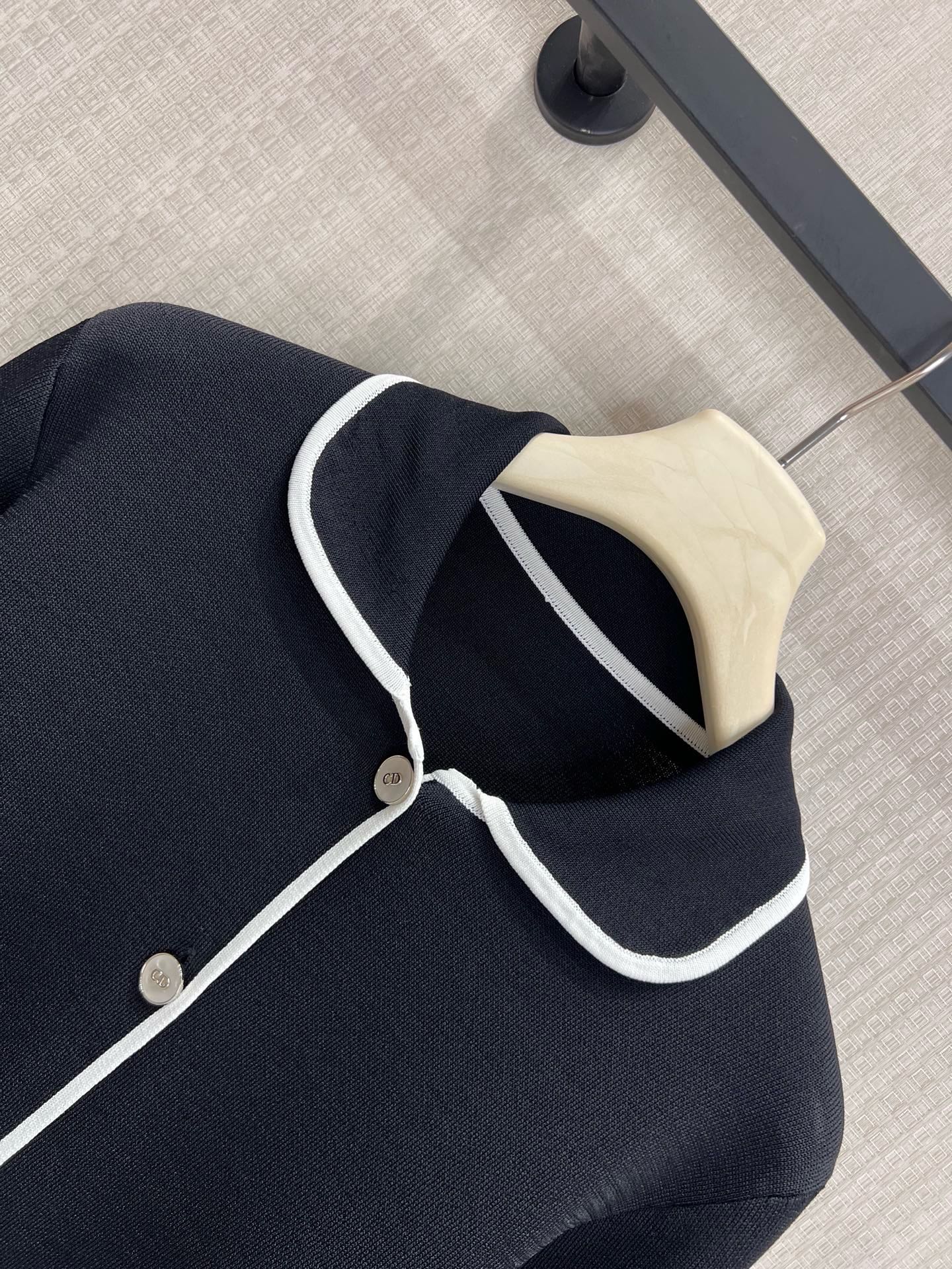 디올 여성 가디건 135343 Dior Cardigan 썸네일 이미지