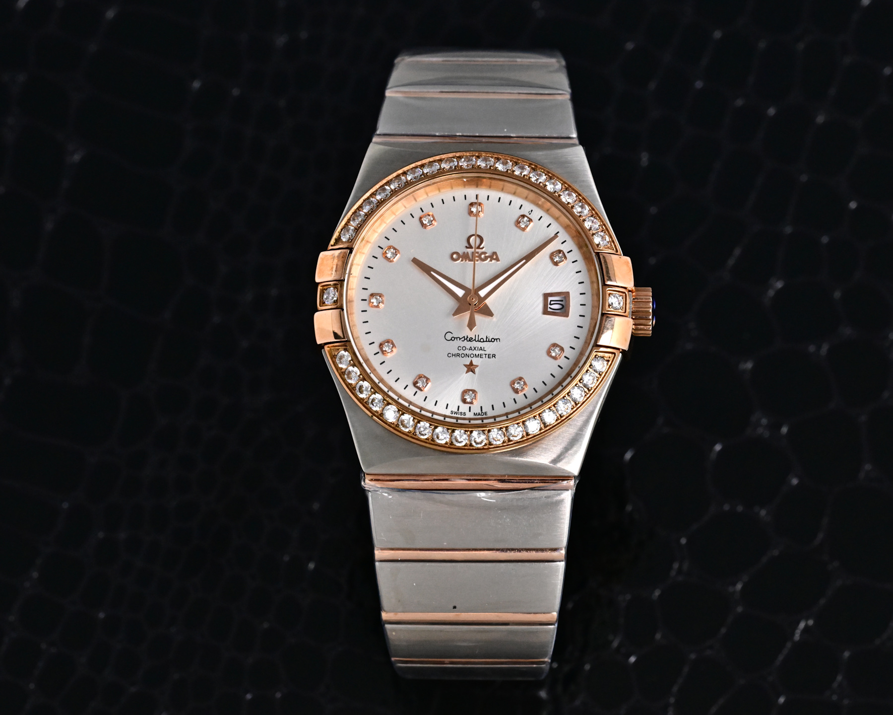 NO:944448,Produced by TW, aperture white shell, aperture rose gold, diamond ring white shell, diamond ring rose gold 900 TW Factory Omega Constellation series KK1 men's model is equipped with original imported movement 0, (zero repair)...Swiss machine quality, deep waterproof, Omega is equipped with sapphire glass (never scratched) and back design, size 38mmx11mm, the outside is the same, unique and ingenious to create a market-friendly price!  Welcome to forward and order!  For the best luxury gift recommendation, please look for the exclusive quality of TW factory, omega19860909TW 出品 光圈白壳 光圈玫金 ,钻圈白壳 钻圈玫金900 TW Factory欧米茄 星座系列KK1男款搭载原装进口机芯0,(零返修)……瑞士机质量 深度防水,Omega配备蓝宝石玻璃(永不刮花)以及背透设计,尺寸38mmx11mm 表里如一 独具匠心打造市场亲民价格！欢迎转发订购！送礼最佳奢华推荐请认准TW厂独家品质,,omega,Watch