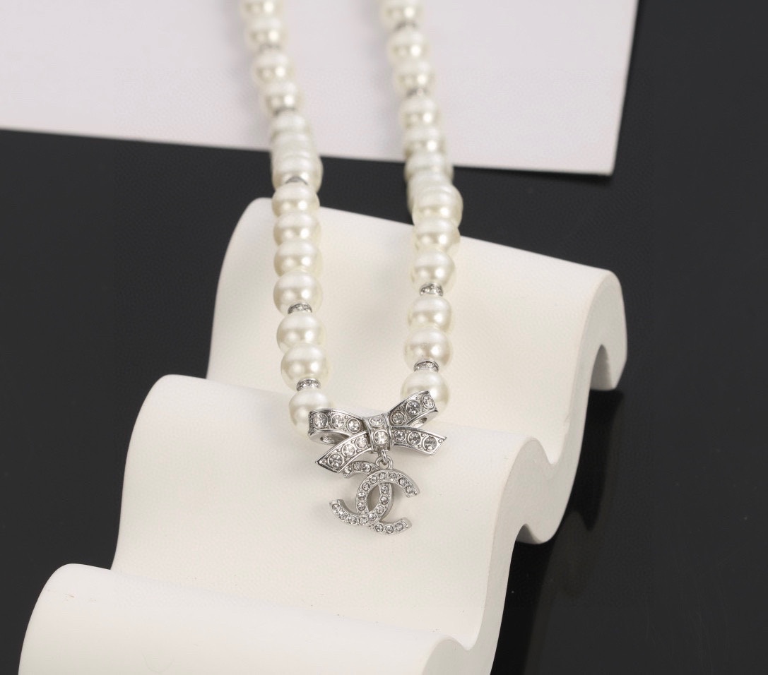 Chanel Haute Couture Haute Joaillerie Fine Jewelry Earrings Necklace 5