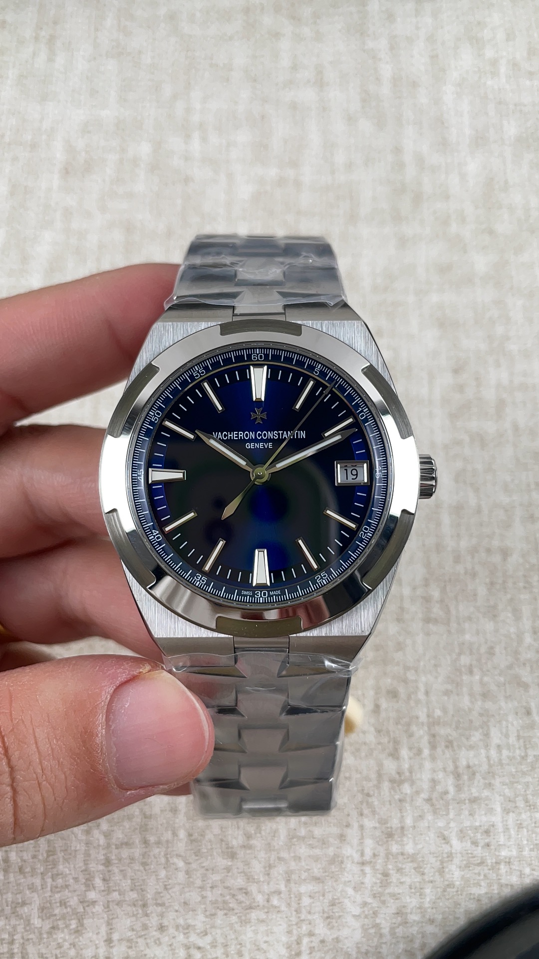 NO:157215,F!  The Jiangstanton series of all the worlds!  ,19860909F！江斯丹顿纵横四海系列！,,Watch