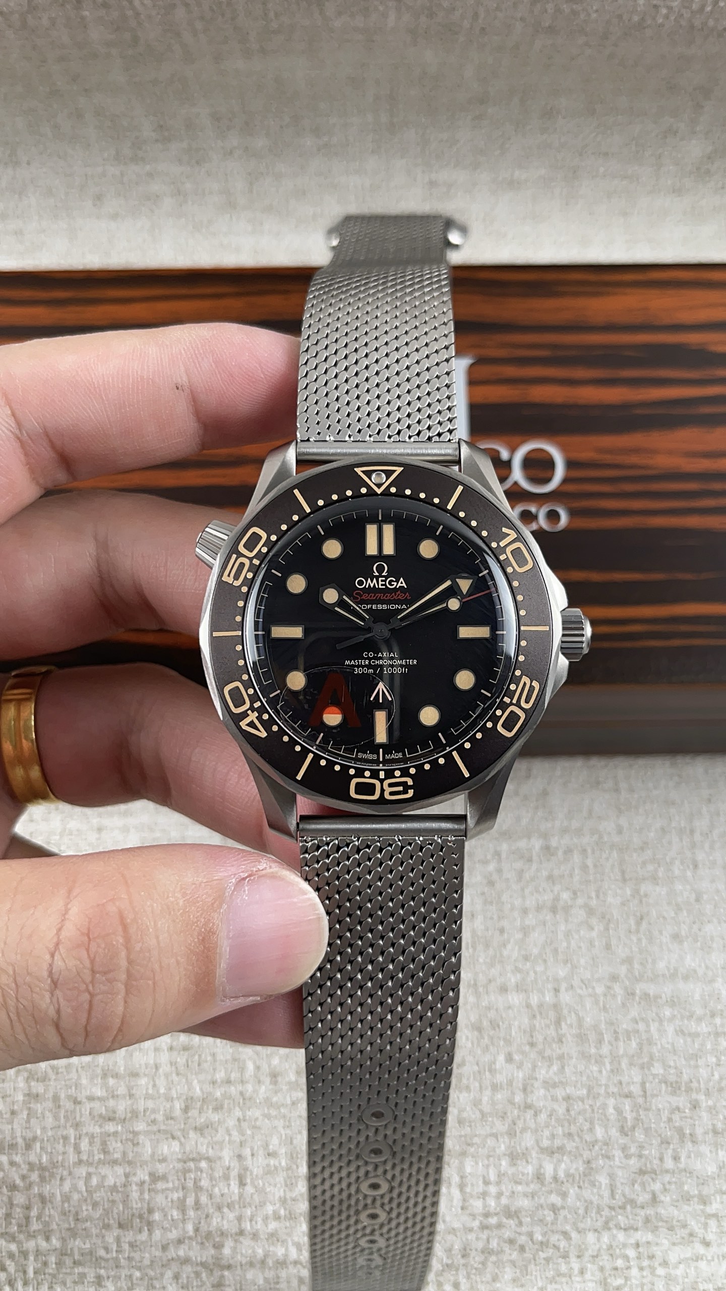 NO:158545,VS!  European and American eggplant has no time to die for the new titanium model!  Paired with 8806 all-in-one machine!  (98 grams),19860909VS！欧美茄无暇赴死全钛新款！搭配8806一体机！（98克）,,Watch