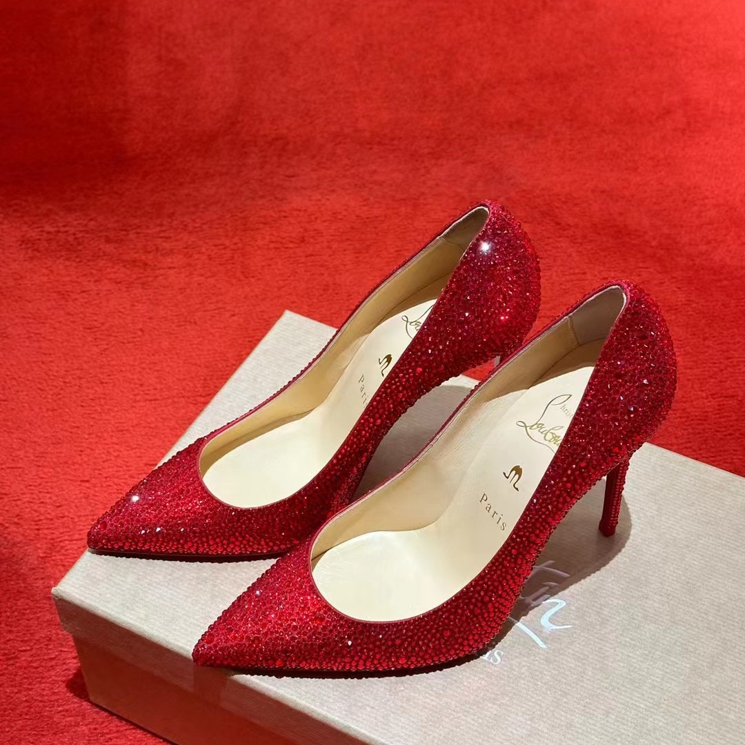 NO:100211,High-end custom diamond classic series!  H8.5Cm, size 34-42. Leather big sole. 9039-026 red base and red imitation Aoji diamond. Apricot sheepskin big sole trademark buckle. Official website synchronization Standard European code Reference: 9039-026 Color:red/red Material:diamond Lining: goat leather Heel height:8.5Cm Sole:leather sole Size:EUR 34-42 (US 4-11):,,christian louboutin,sheepskin,Leather soles19860909高端订制 钻石精典款系列！ H8.5Cm,尺码34-42码.真皮大底.9039-026红底红色仿奥钻.杏色羊皮里大底商标扣.官网同步 标准欧码 Reference:9039-026 Color:red/red Material:diamond Lining: goat leather Heel heigh:8.5Cm Sole:leather sole Size:EUR 34－42（US 4一11) :,,christian louboutin,sheepskin,Leather soles,Women's Shoes