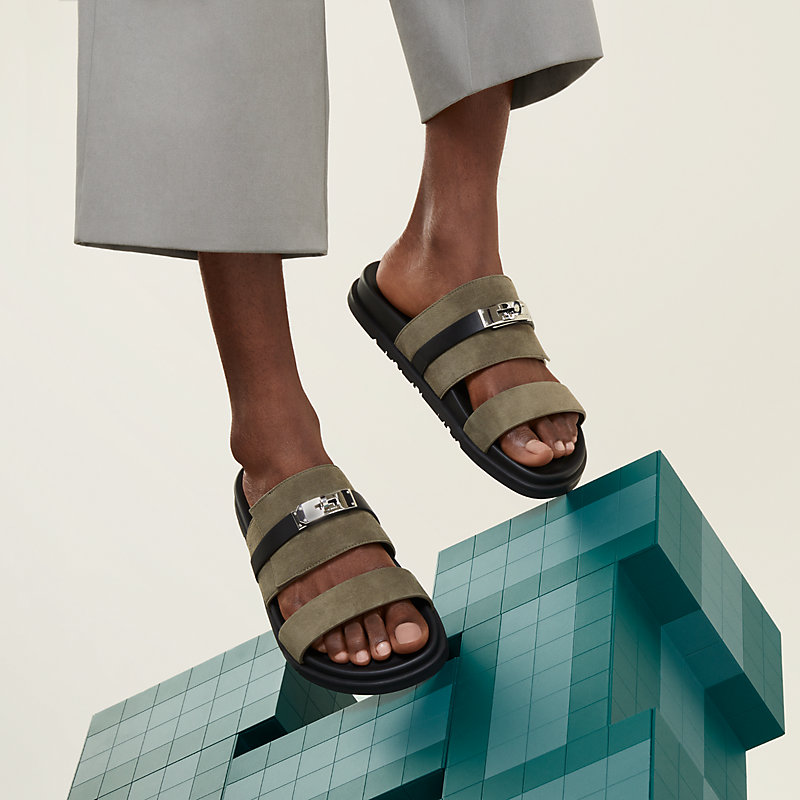 NO:100411,High-end customization - H men's second uncle tow H new second uncle tow rubber outsole 1:1 replica. Anti-slip, essential for autumn and winter. Men's Model number: H043-6 Fabric: brown and green deer leather/black cowhide Inner: brown and green sheepskin footbed black sheepskin button: silver Outsole: rubber outsole Unit price: high version Unit price Number of 39-46 Customization without return or exchange Men Reference: H043-6 Color:green/green Material:veau velours Lining:goat leather Sole:rubber : High copyright : size39-46 Note: no return or exchange,,chanel,cowhide,sheepskin19860909高端定制-H男士二舅拖 H新款二舅拖橡胶大底1:1复刻.防滑,秋冬必备. 男士 款号:H043-6 面料:棕绿色鹿皮/黑色牛皮 内里:棕绿色羊皮里 垫脚黑色羊皮 扣子:銀色 大底:橡胶大底 单价: 高版 单价 码数39-46    定制不退不换 Men Reference:H043-6 Color:green/green Material:veau velours Lining:goat leather Sole:rubber : High copyright : size39-46  Note: no return or exchange,,chanel,cowhide,sheepskin,Women's Shoes