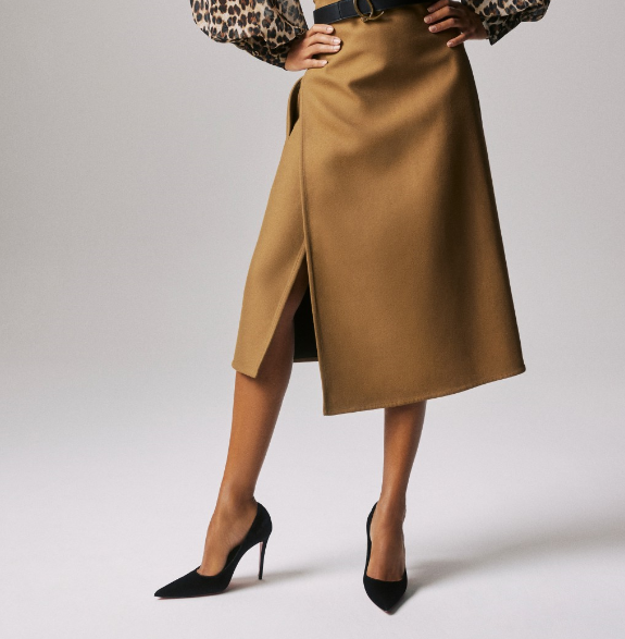 NO:100518,High-end customization 2025 spring and summer classic series!  H10Cm, size 34-42. Genuine leather sole..9033-003 Black gold silk leather, black sheepskin..Official website synchronization Standard European code Reference:9033-003 Color:black/black Material:velvet Lining: goat leather Heel height:10Cm Sole:leather sole Size:EUR 34-42 (US 4-11):,,christian louboutin,louis vuitton,sheepskin,Leather soles19860909高端订制 2025年春夏精典款系列！ H10Cm,尺码34-42码.真皮大底..9033-003黑色金丝诚皮,黑色羊皮里..官网同步 标准欧码 Reference:9033-003 Color:black/black Material:velvet Lining: goat leather Heel heigh:10Cm Sole:leather sole Size:EUR 34－42（US 4一11) :,,christian louboutin,louis vuitton,sheepskin,Leather soles,Women's Shoes