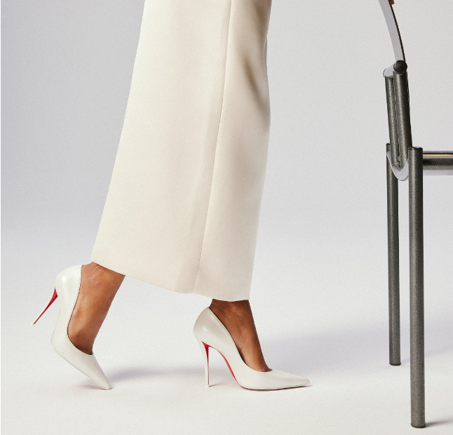 NO:100721,High-end customization 2025 spring and summer classic series! H10Cm, size 34-42. Genuine leather large sole, custom-made models are not returned or exchanged. Q18-001. Pearl white sheepskin. Pearl white sheepskin. Aibiao. Official website picture Standard European code Reference:Q18-001 Color:white/white Material:cowhide Lining:goat leather Heel height:10cm Sole:leather sole Size:EUR 34-42 (US 4-11):,,christian louboutin,sheepskin,Leather soles19860909高端订制 2025春夏精典款系列！ H10Cm,尺码34-42码. 真皮大底,订制款不退不换.Q18-001.珍珠白羊皮.珍珠白羊皮里.愛标.官网图 标准欧码 Reference:Q18-001 Color:white/white Material:cowhide Lining:goat leather Heel heigh:10cm Sole:leather sole Size:EUR 34－42（US 4一11) :,,christian louboutin,sheepskin,Leather soles,Women's Shoes