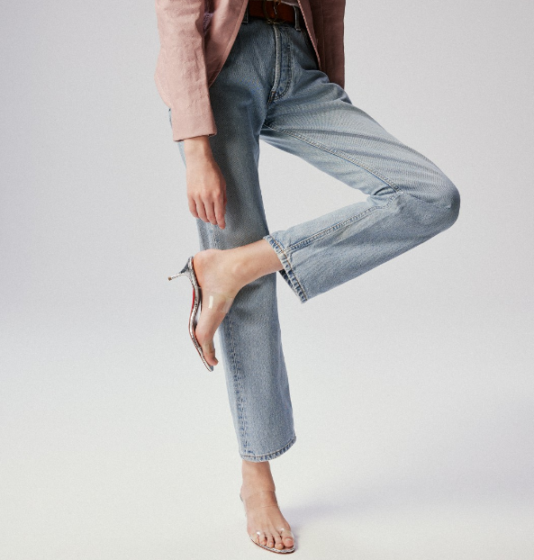 NO:100729,High-end custom 2025 sandal classic series!  H6.5Cm, size 34-42. Customized official website picture without return or replacement. L38-003. Silver cracked leather/silvet standard European code Reference:L38-003 Color:silver/silvet Material:patent/PVC Lining:goat leather Heel height:6.5Cm Sole:leather sole Size:EU 35-42 (US 4-11):,,christian louboutin,louis vuitton,sandals,sheepskin19860909高端订制 2025凉鞋精典款系列！ H6.5Cm,尺码34-42码.订制不退不换官网图 .L38－003.银小裂纹皮/银羊皮里 标准欧码 Reference:L38-003 Color:silver/silvet Material:patent/PVC Lining:goat leather Heel heigh:6.5Cm Sole:leather sole Size:EU 35－42（US 4一11) :,,christian louboutin,louis vuitton,sandals,sheepskin,Women's Shoes