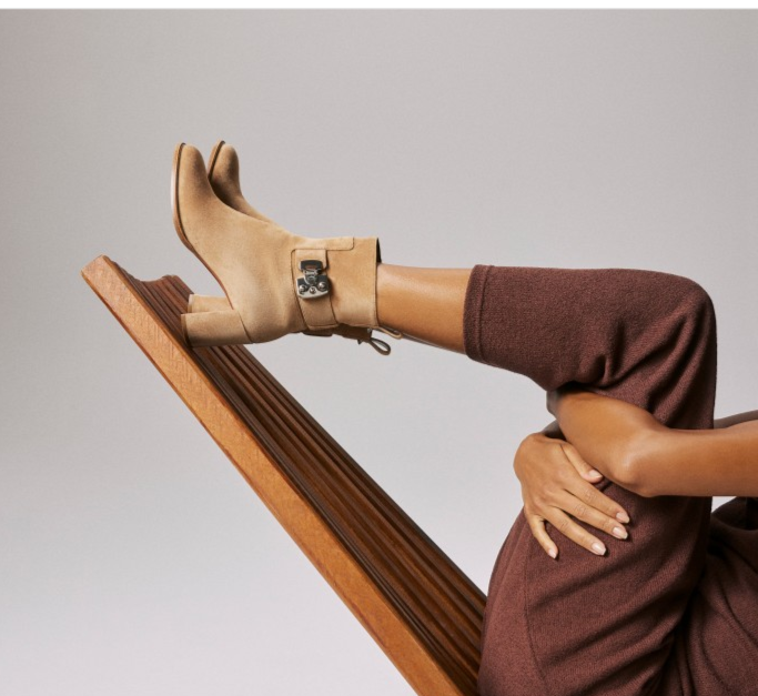 NO:100773,2025,198609092025,,Women's Shoes