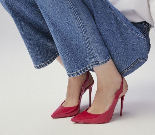 NO:336571,High-end customized spring and summer fan classic series!  H10Cm, size 34-42. genuine leather large sole. Customized model is not returned or exchanged. 9024-043 Fan-side rose red pearlescent skin, rose red sheepskin, rose red skin, official website picture Standard European code Reference:9024-043 Color:rose/rose Material:patent Lining:goat leather Heel height:10Cm Sole:leather sole Size:EU 34-42 (US 4-11):,,christian louboutin,sheepskin,Leather soles19860909高端订制一春夏扇面精典款系列！ H10Cm,尺码34-42码.真皮大底.订制款不退不换.9024-043扇面玫红珠光柒皮,玫红羊皮里,玫红天皮,官网图 标准欧码 Reference:9024-043 Color:rose/rose Material:patent Lining:goat leather Heel heigh:10Cm Sole:leather sole Size:EU 34－42（US 4一11) :,,christian louboutin,sheepskin,Leather soles,Women's Shoes