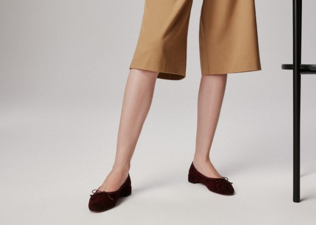 NO:574040,High-end customized autumn and winter classic series!  H1.5Cm size 34-43. Leather outsole -003. Dark burgundy deerskin, deep burgundy sheepskin lining. Official website picture Standard European code Reference:-003 Color: wine/wine Material: veau velourd Lining: red goat leather Heel heigh: 1.5Cm Sole: leather sole Size: EU 34-43 (US 4-11):,,christian  louboutin,sheepskin,leather soles19860909高端订制 秋冬精典款系列！ H1.5Cm尺码34-43码.真皮大底 －003.深酒红鹿皮,深酒红羊皮里.官网图 标准欧码 Reference:-003 Color:wine/wine Material:veau velourd Lining:red goat leather Heel heigh:1.5Cm Sole:leather sole Size:EU 34－43（US 4一11) :,,christian louboutin,sheepskin,Leather soles,Women's Shoes