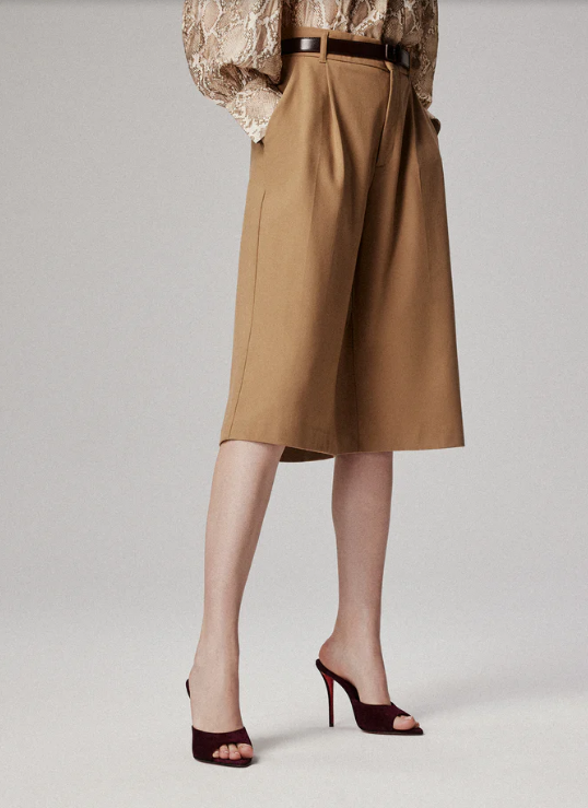 NO:704545,High-end customized 2026 spring and summer classic series!  H10Cm, size 34-42. Genuine leather outsole, customized models are non-returnable and non-exchangeable. L57-001. Burgundy deerskin. Burgundy sheepskin lining. Official website picture Standard European size Official website picture Reference: L57-001 Color: wine/wine Material: veau velourd Lining: goat leather Heel height: 10cm Sole: leather sole Size: EUR 34-42 (US  4-11):,,christian louboutin,sheepskin,Leather soles19860909高端订制 2026春夏精典款系列！ H10Cm,尺码34-42码.真皮大底,订制款不退不换.L57-001.酒红鹿皮.酒红羊皮里. 官网图 标准欧码 官网图 Reference:L57-001 Color:wine/wine Material:veau velourd Lining:goat leather Heel heigh:10cm Sole:leather sole Size:EUR 34－42（US 4一11) :,,christian louboutin,sheepskin,Leather soles,Women's Shoes