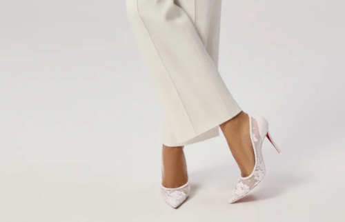 NO:728734,High-end customized 2026 spring and summer classic series!  H10Cm, size 34-42. Genuine leather outsole, customized models are non-returnable and non-exchangeable. Q18-Pearl white cowhide. White floral lace, white sheepskin lining. Official website picture Standard European code Reference: Q18- Color: white/white Material: cowhide/diamond Lining: goat leather Heel heigh: 10cm Sole: leather sole Size: EUR 34-42 (US 4-11):,, christian  louboutin,cowhide,sheepskin,Leather soles19860909高端订制 2026春夏精典款系列！ H10Cm,尺码34-42码. 真皮大底,订制款不退不换.Q18-珍珠白牛皮.白色花蕾丝,白羊皮里. 官网图 标准欧码 Reference:Q18- Color:white/white Material:cowhide/diamond Lining:goat leather Heel heigh:10cm Sole:leather sole Size:EUR 34－42（US 4一11) :,,christian louboutin,cowhide,sheepskin,Leather soles,Women's Shoes