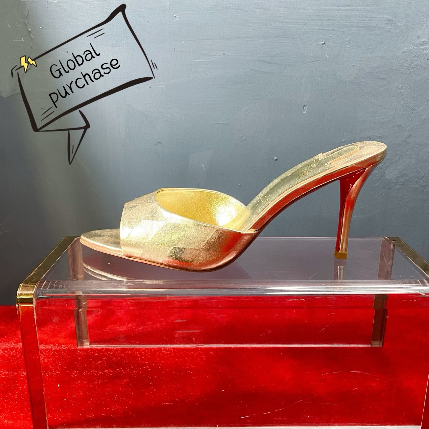 NO:774084,High-end customized 2026 spring and summer classic series! H8Cm, size 34-42. Genuine leather outsole, customized models are non-returnable and non-exchangeable. L572-001. Light gold rhombus leather, light gold metal sheepskin lining. Official website synchronization Standard European code Reference: L572-001 Color: gold/gold Material: cowhide Lining: goat leather Heel heigh: 8 cm Sole: leather sole Size: EUR 34-42 (US 4-11) :,,christian louboutin,sheepskin,Leather soles19860909高端订制 2026春夏精典款系列！ H8Cm,尺码34-42码. 真皮大底,订制款不退不换.L572-001. 淺金菱格皮,淺金金属羊皮里.官网同步 标准欧码 Reference:L572-001 Color:gold/gold Material:cowhide Lining:goat leather Heel heigh:8 cm Sole:leather sole Size:EUR 34－42（US 4一11) :,,christian louboutin,sheepskin,Leather soles,Women's Shoes
